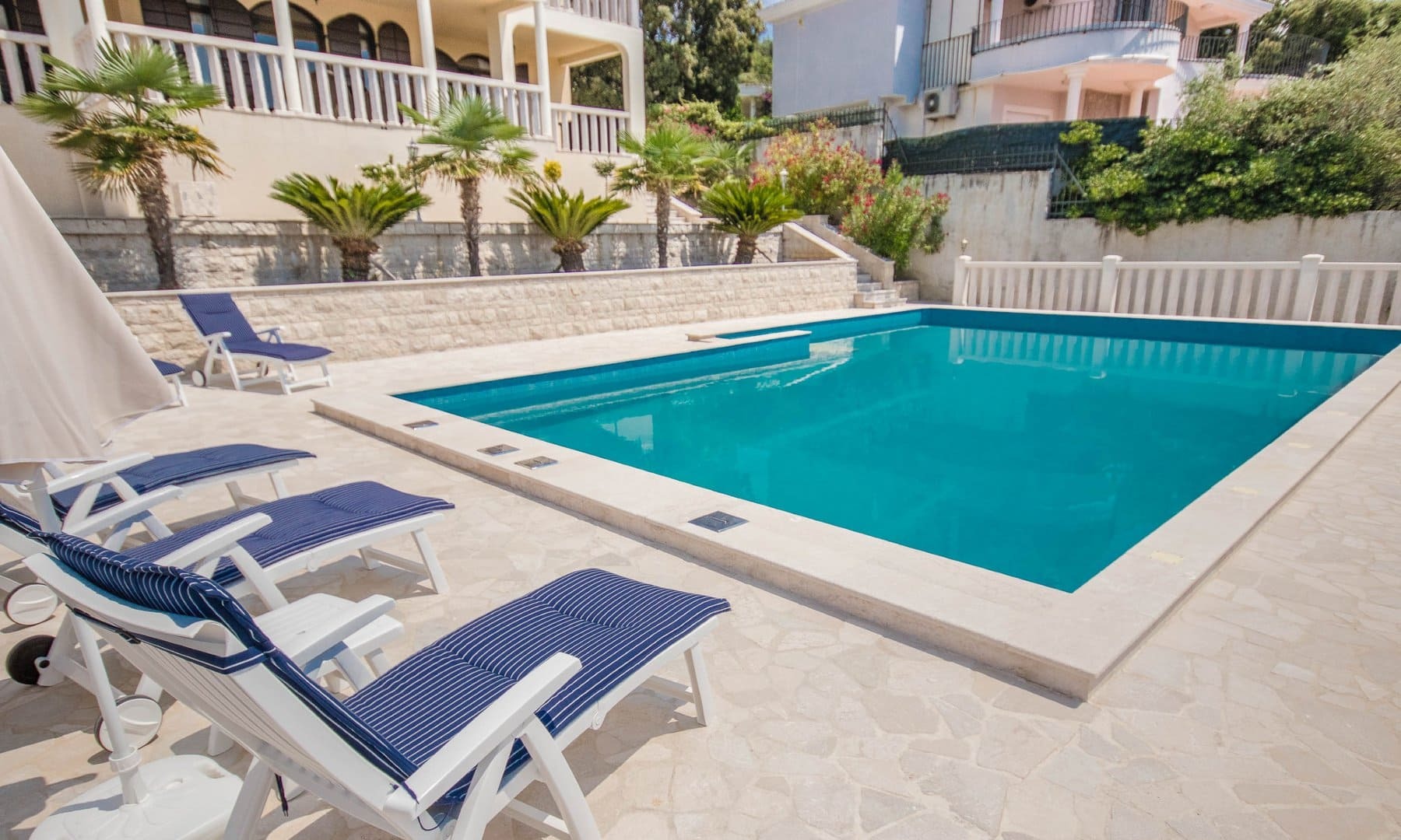 Six-Bedroom Waterfront Villa in Utjeha, Bar Riviera