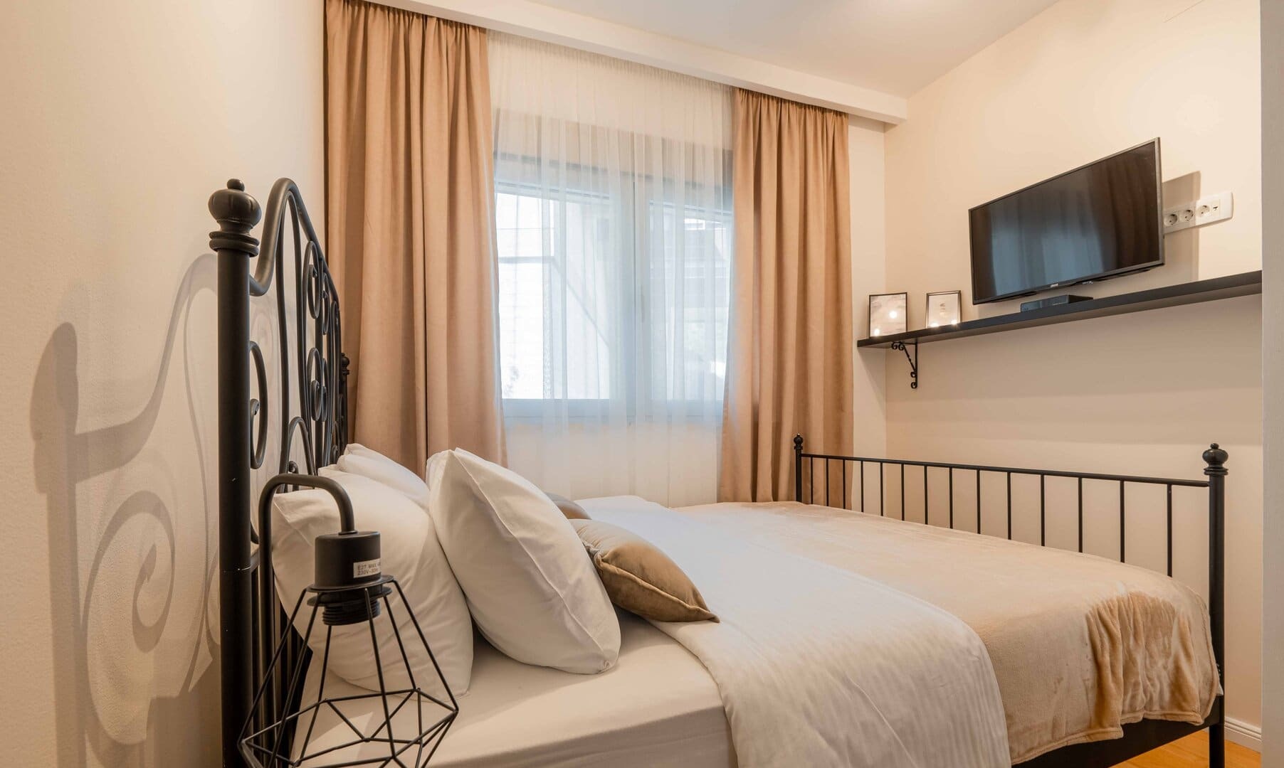 Two Furnished Apartments in Škaljari, Kotor