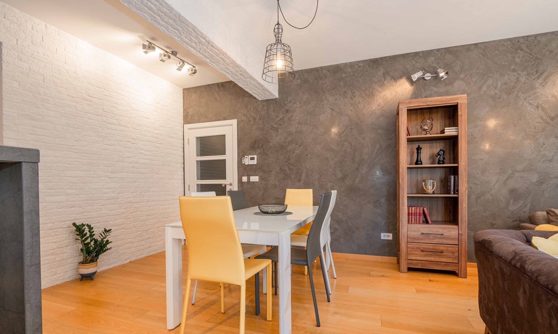 Two Furnished Apartments in Škaljari, Kotor