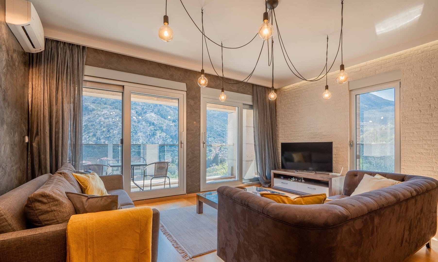 Two Furnished Apartments in Škaljari, Kotor