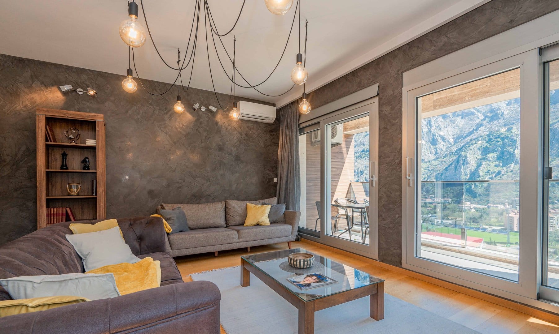 Two Furnished Apartments in Škaljari, Kotor