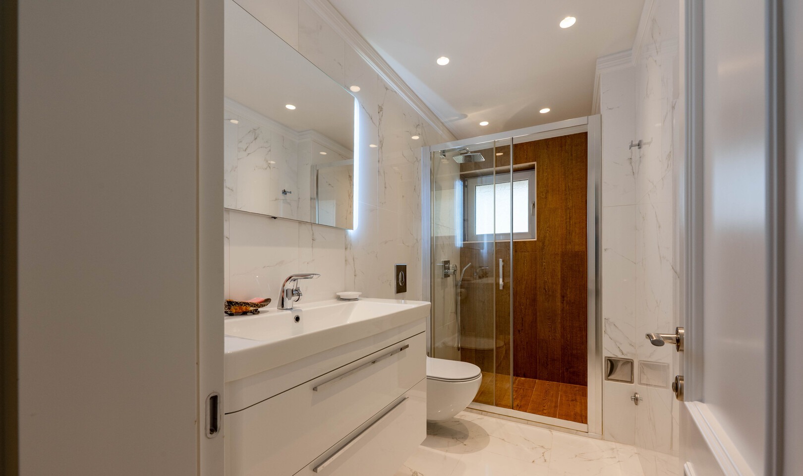 Five-Bedroom Villa with Guest House in Blizikuće, Budva Riviera