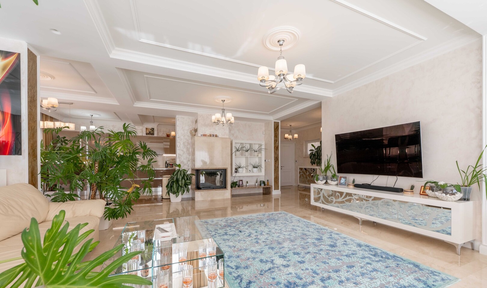 Five-Bedroom Villa with Guest House in Blizikuće, Budva Riviera
