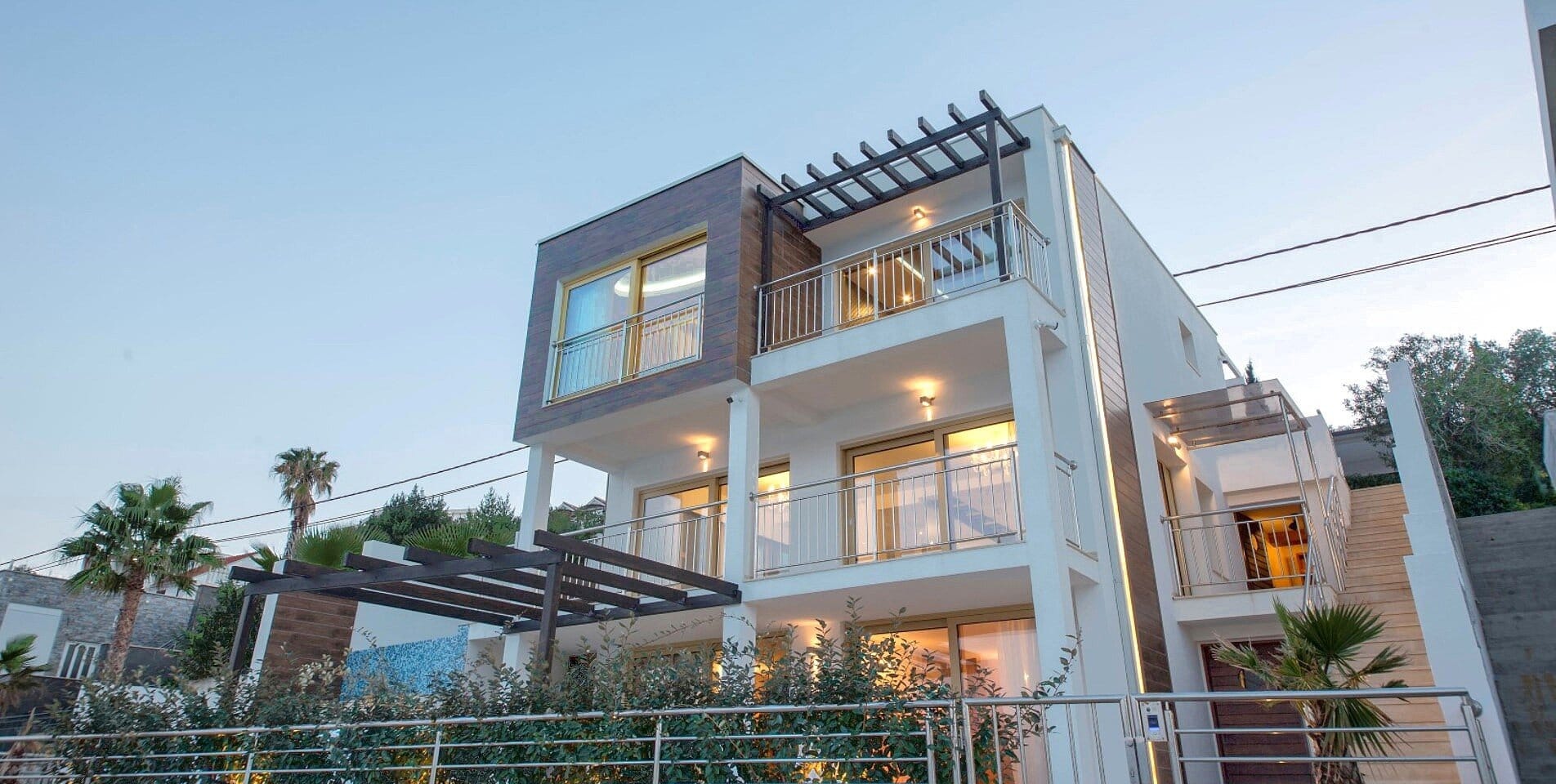 Four-Bedroom Waterfront Villa in Krašići, Tivat