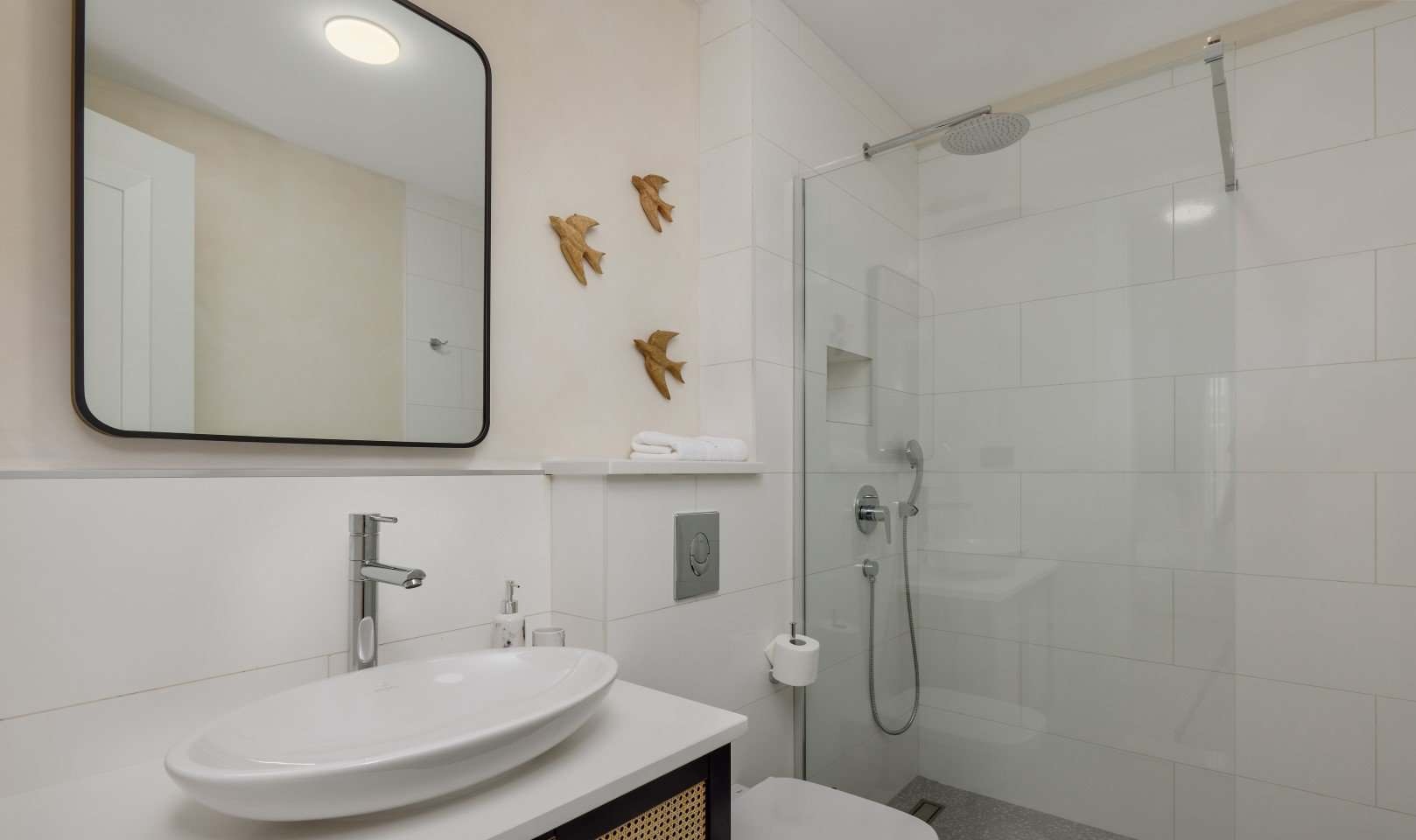 Three-Bedroom Apartment in Donja Lastva, Tivat