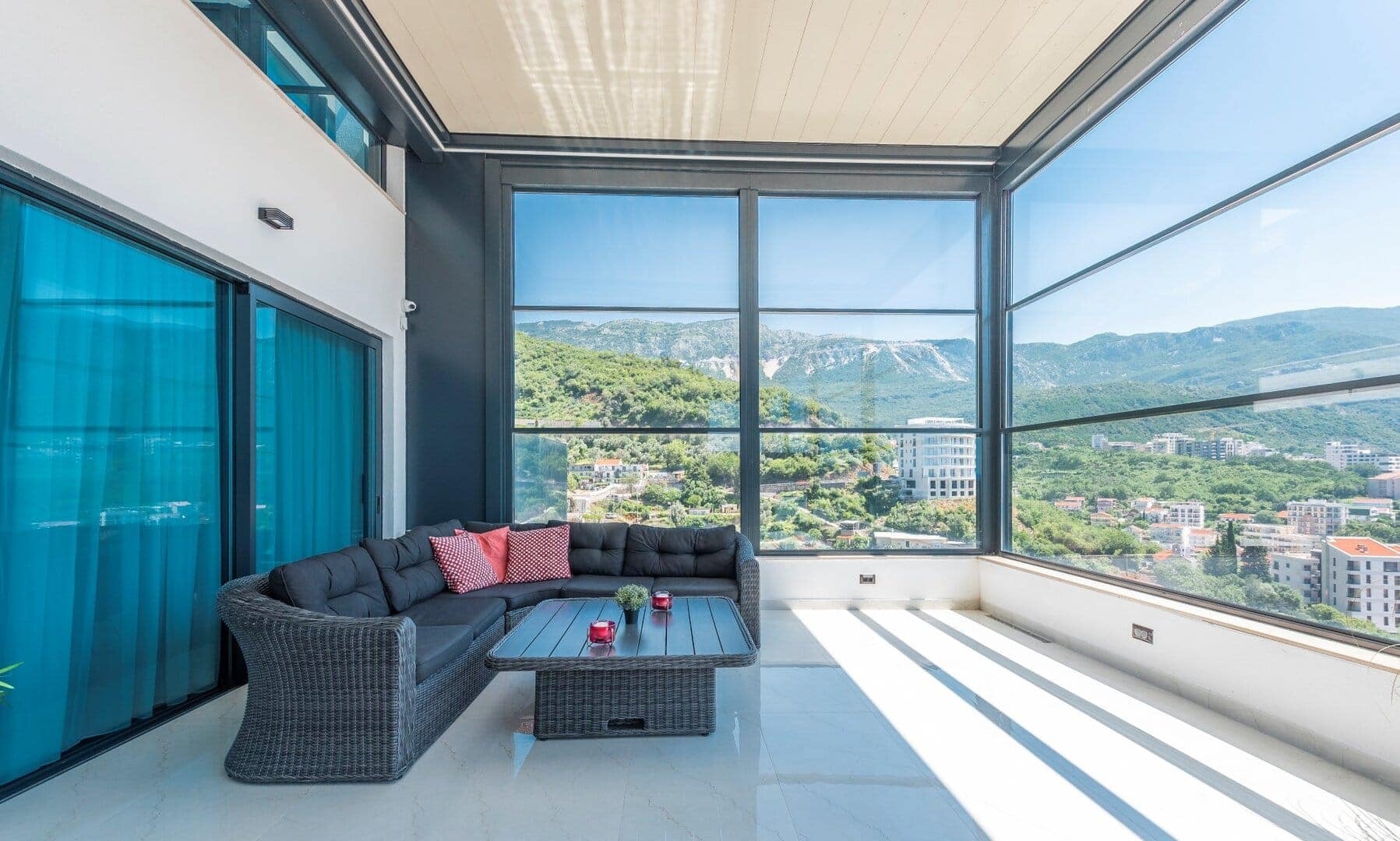 Six-Bedroom Duplex Penthouse with Private Pool in Bečići