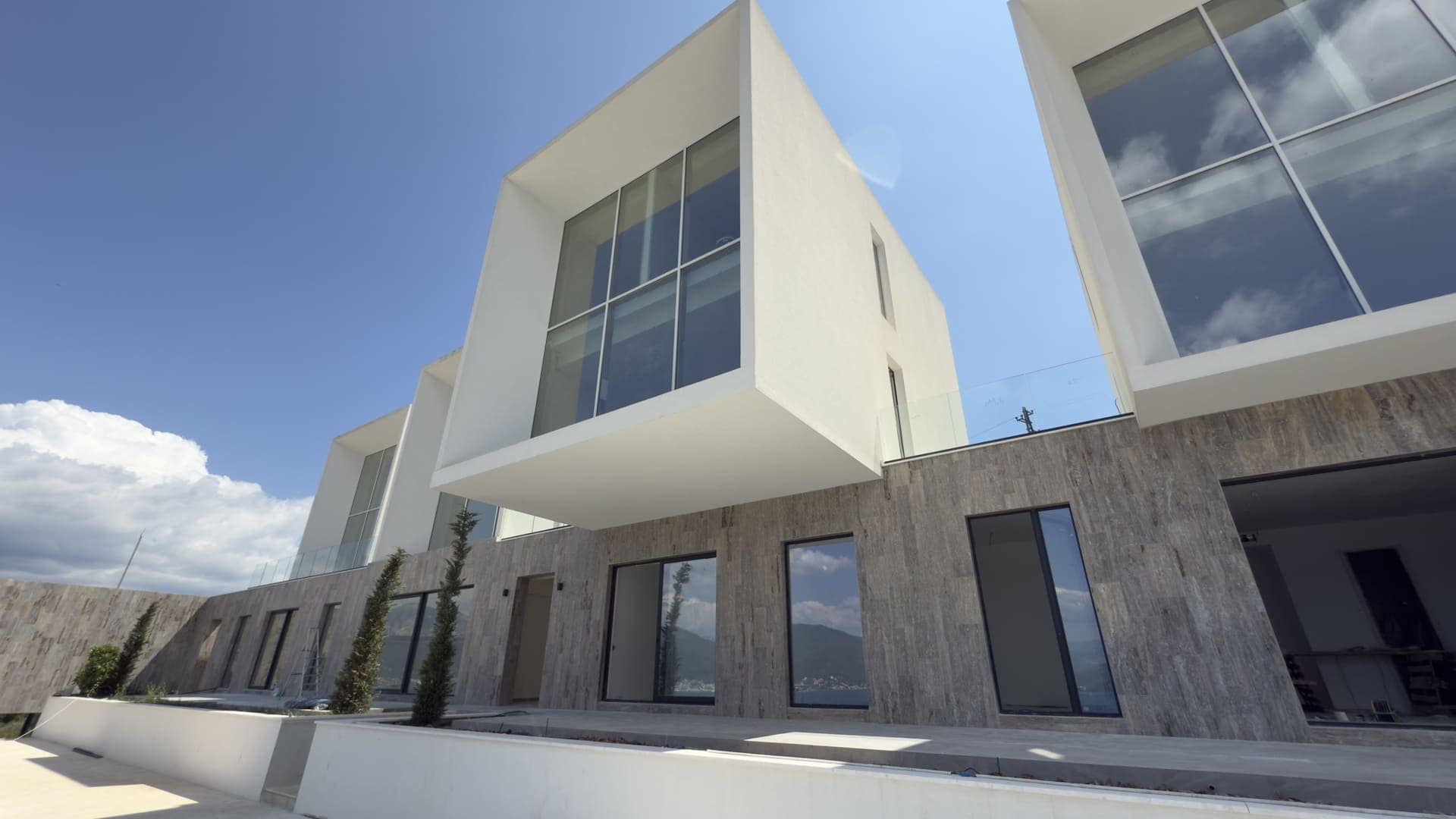 One-Bedroom Sea-View Apartment in Krašići, Tivat