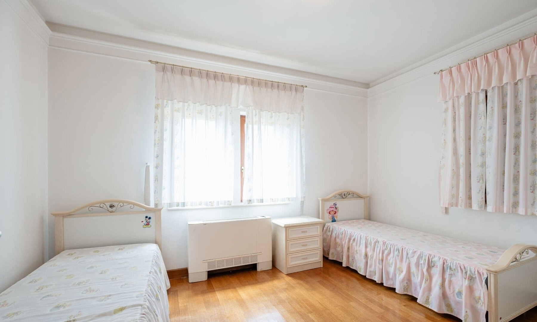 Six-Bedroom Villa with Pool in Savina, Herceg Novi