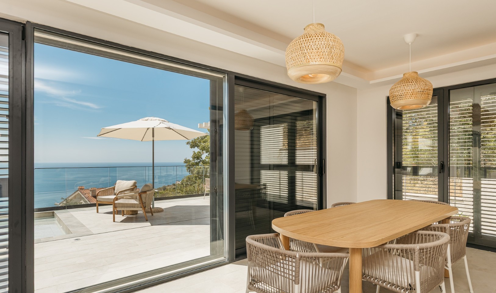 Five-Bedroom Villa with Heated Pool in Blizikuće, Budva Riviera