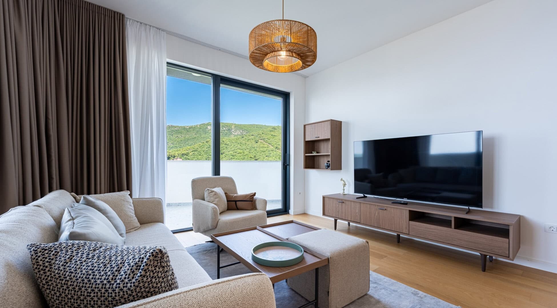 One-Bedroom Sea-View Apartment in Bečići, Budva Riviera