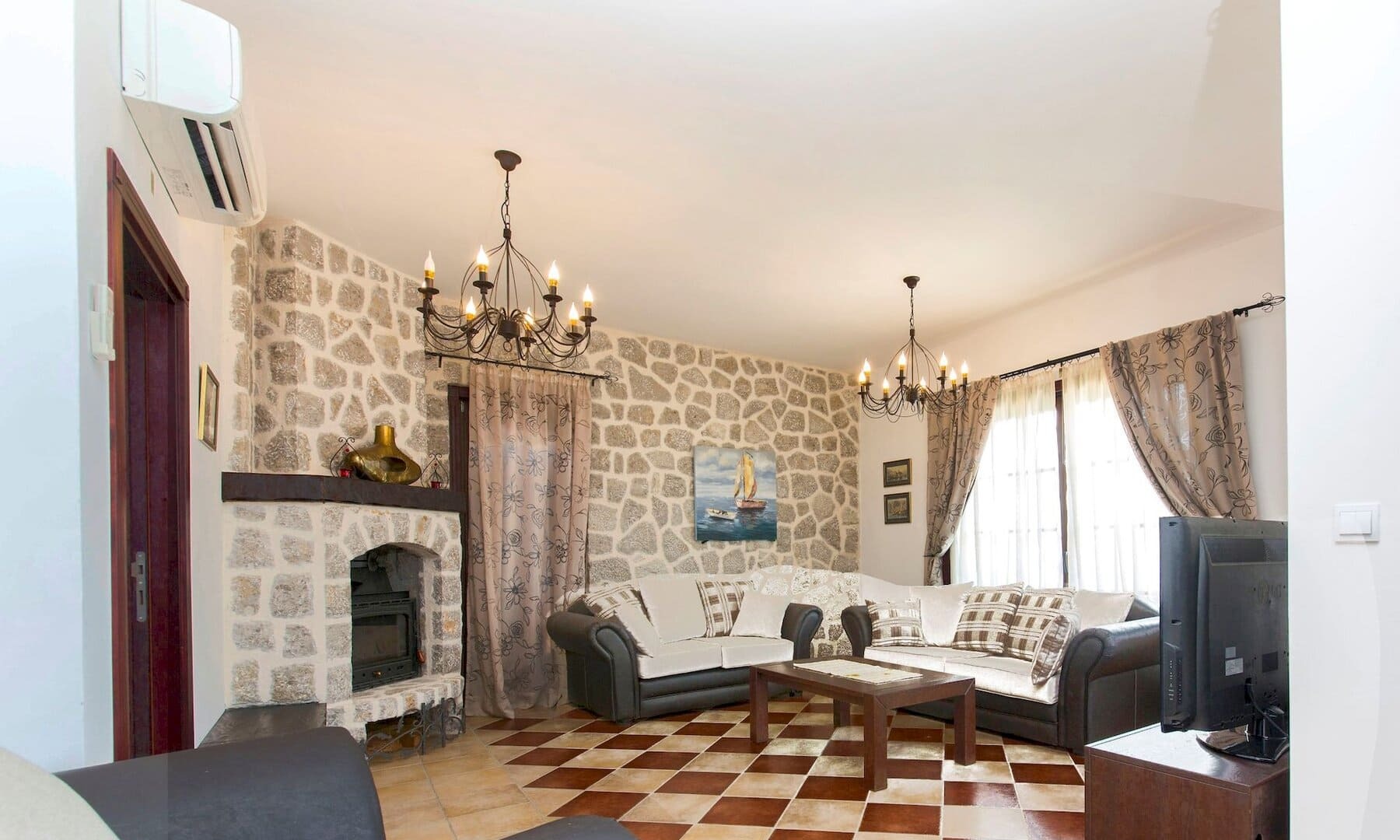 Four-Bedroom Waterfront Villa in Kostanjica, Kotor Bay