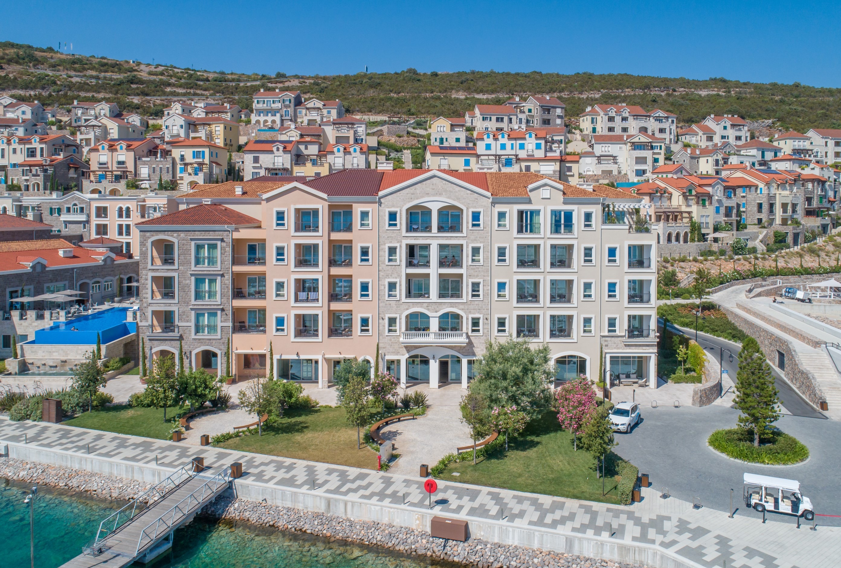 Sea-View Studio Residence at The Chedi, Luštica Bay