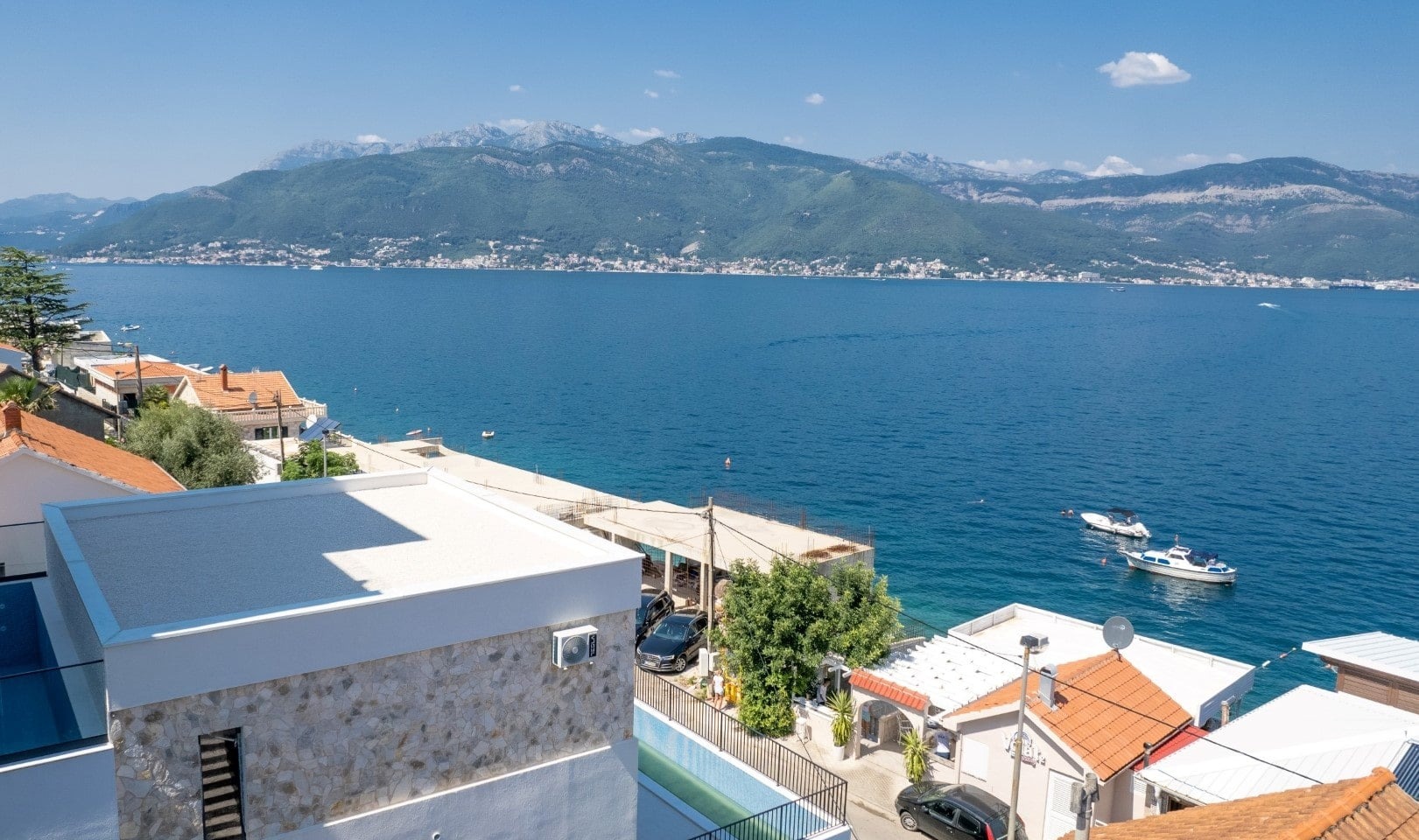 Two-Bedroom Villa with Pool in Krašići, Tivat Bay
