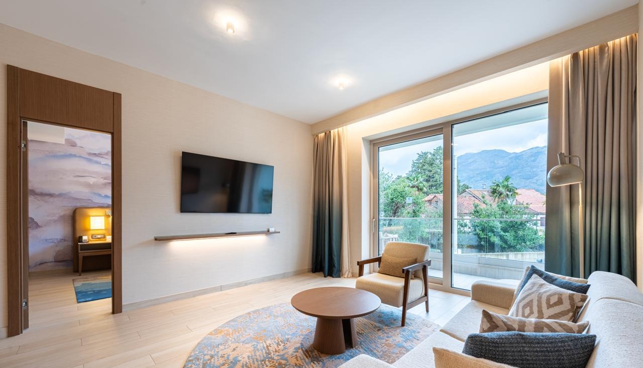 One-Bedroom Residence at Hyatt Regency Kotor Bay, Stoliv