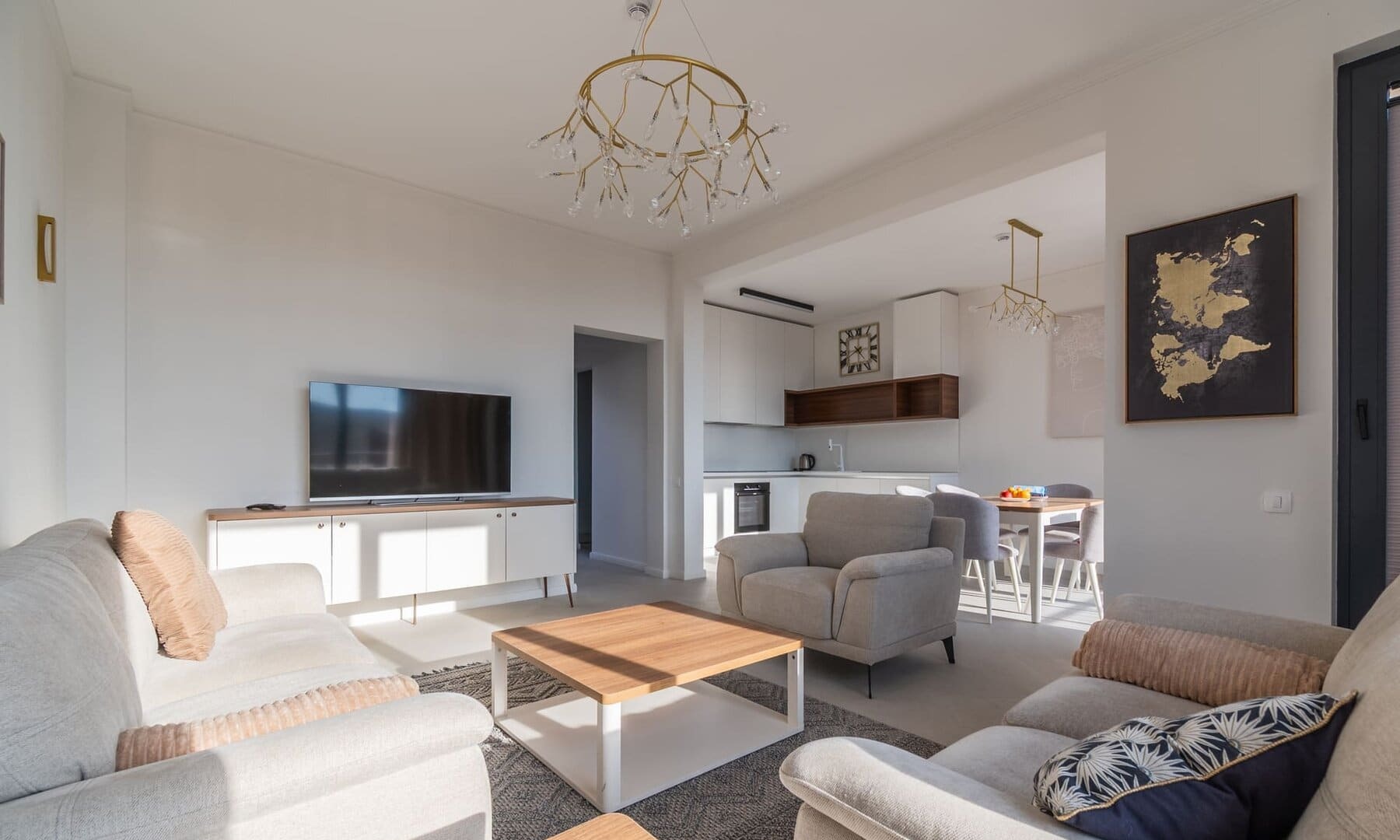 Five-Bedroom Townhouse with Pool in Reževići, Budva Riviera
