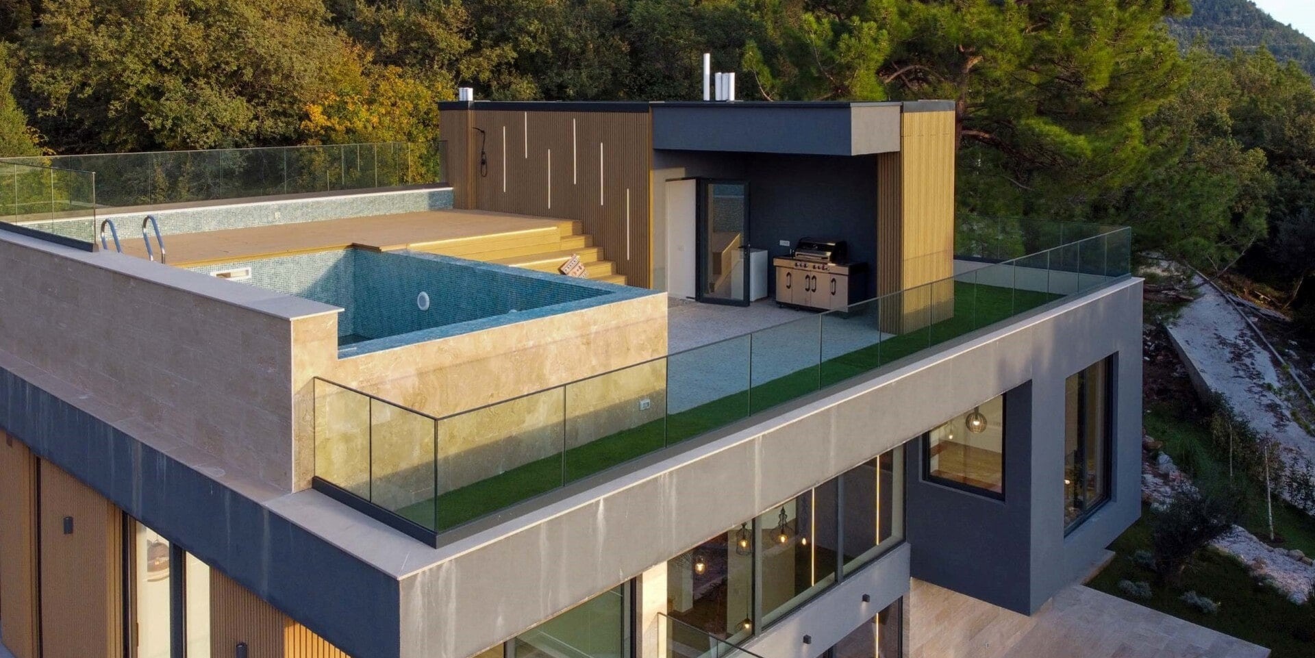 Three-Bedroom Villa with Rooftop Pool in Kavač, Kotor Bay