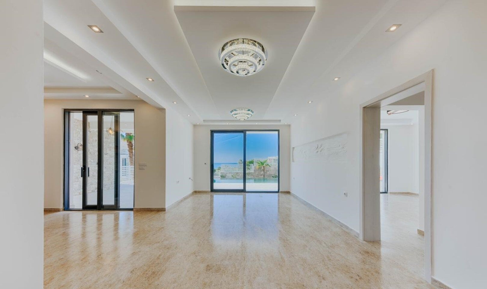Four-Bedroom Villa with Pool in Utjeha, Bar