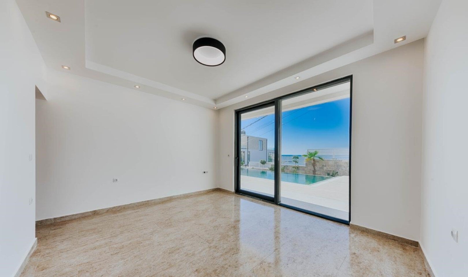 Four-Bedroom Villa with Pool in Utjeha, Bar