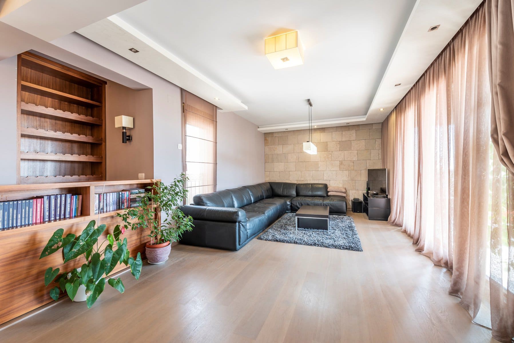 Three-Bedroom Duplex Penthouse in Babilonija, Budva