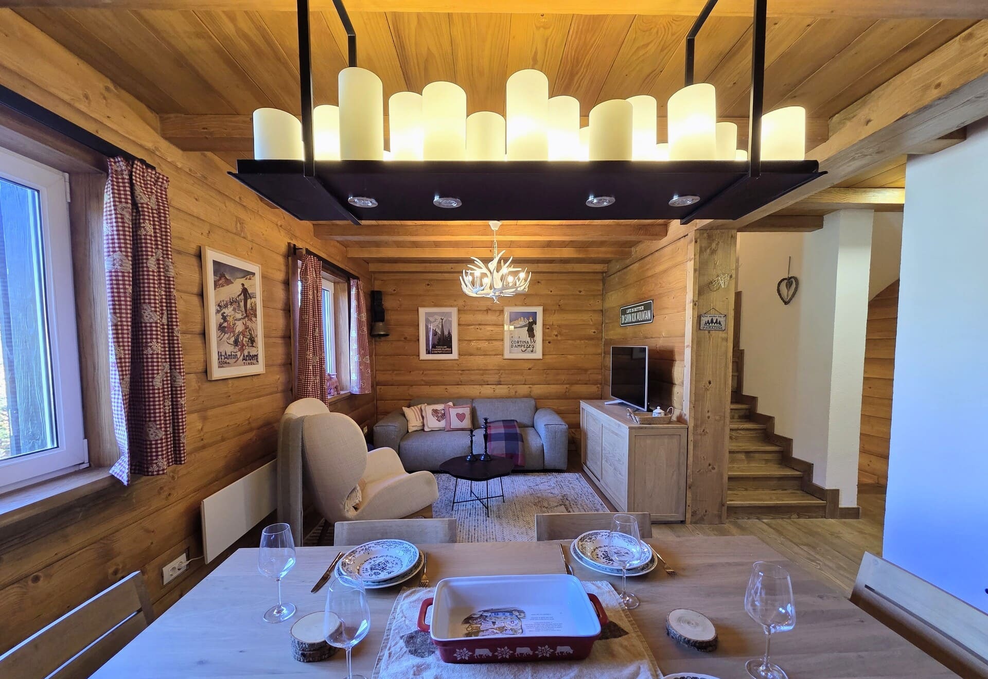 Four-Bedroom Mountain Chalet in Žabljak, Durmitor