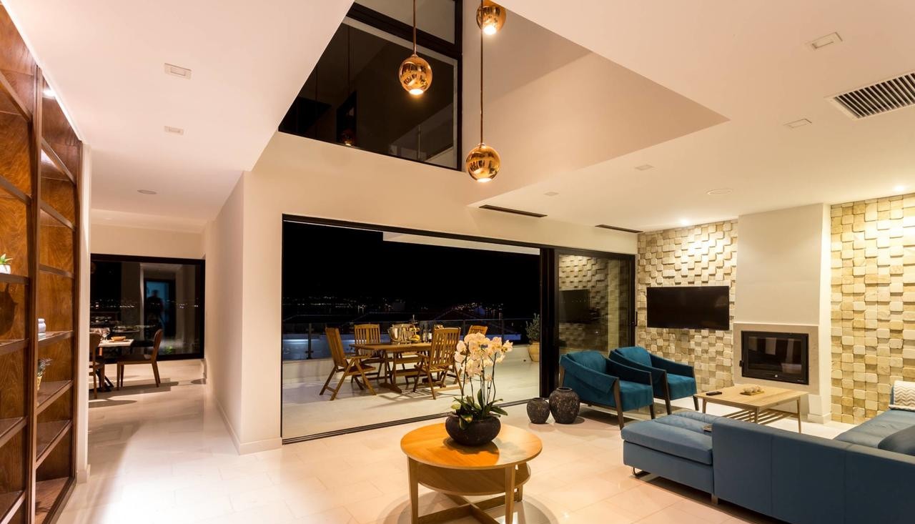 Five-Bedroom Villa with Pool in Đenovići, Herceg Novi