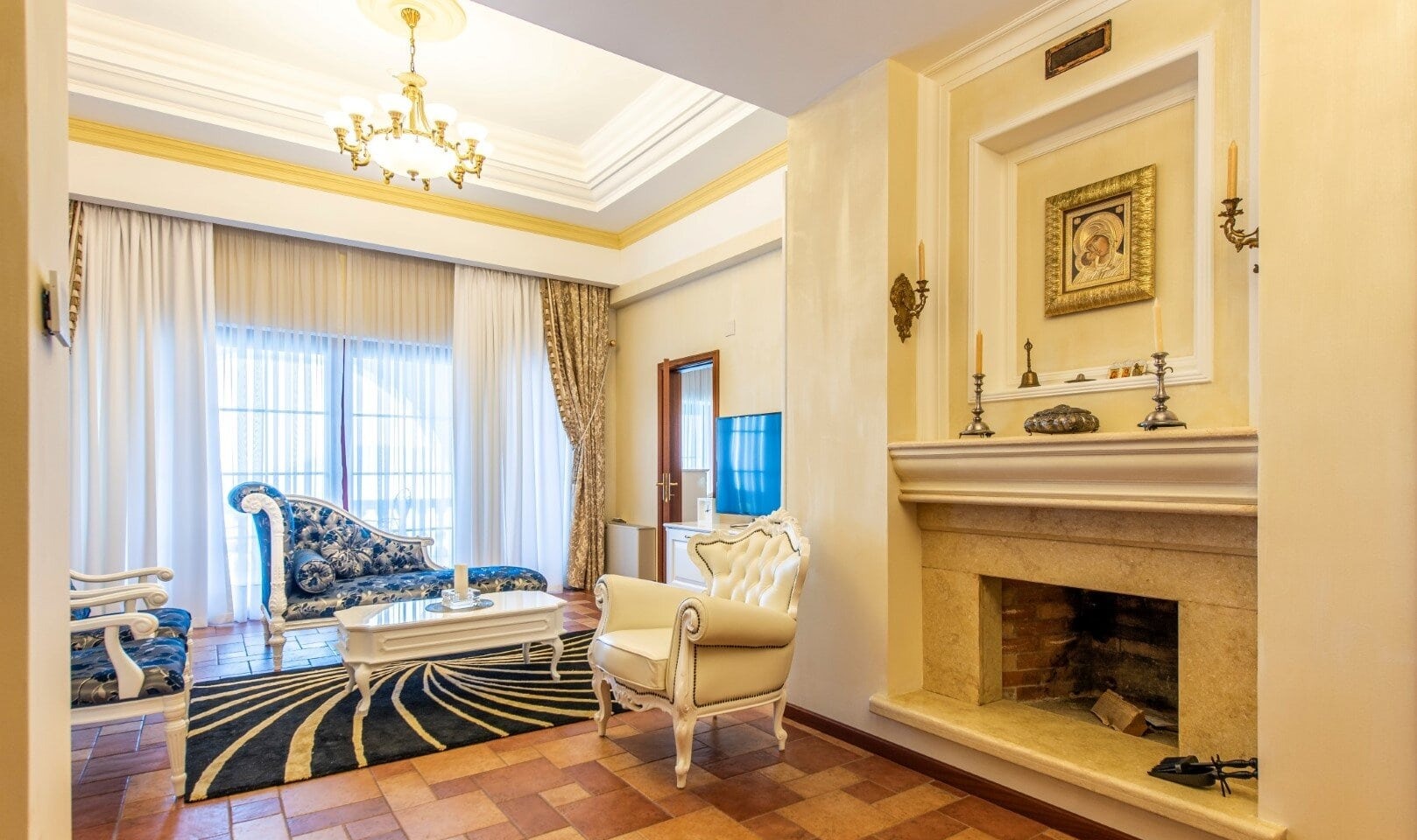 Six-Bedroom Waterfront Villa in Sutomore, Bar