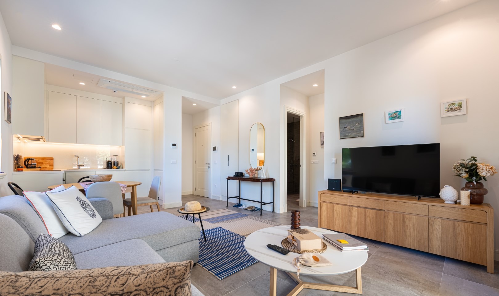 One-Bedroom Furnished Residence in Centrale, Luštica Bay