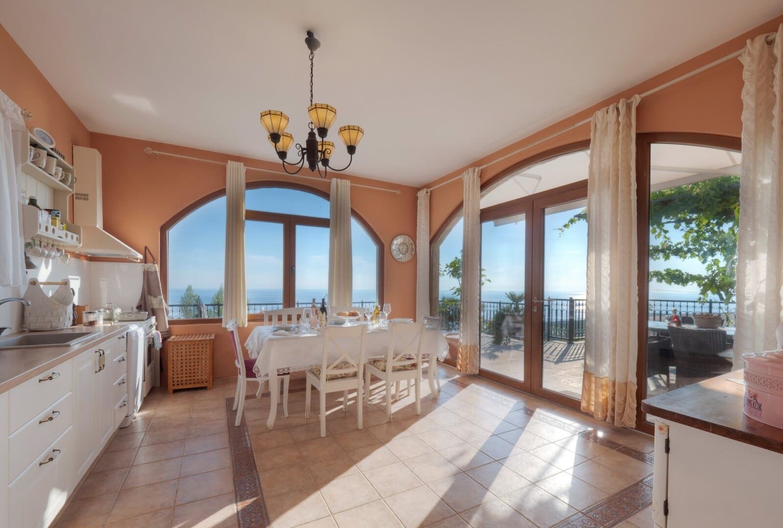 Two-Bedroom Villa with Pool in Zagora, Kotor Municipality
