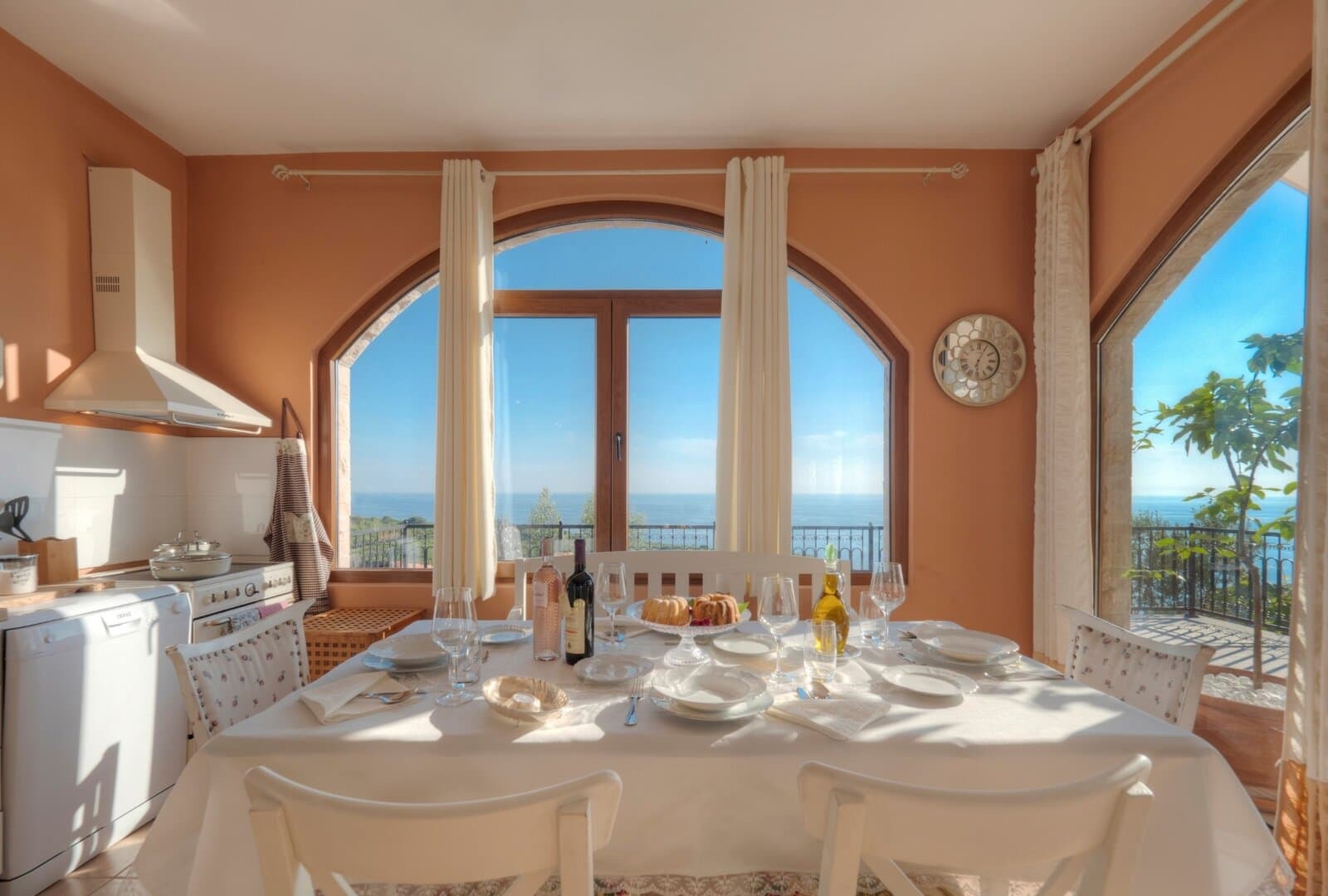 Two-Bedroom Villa with Pool in Zagora, Kotor Municipality