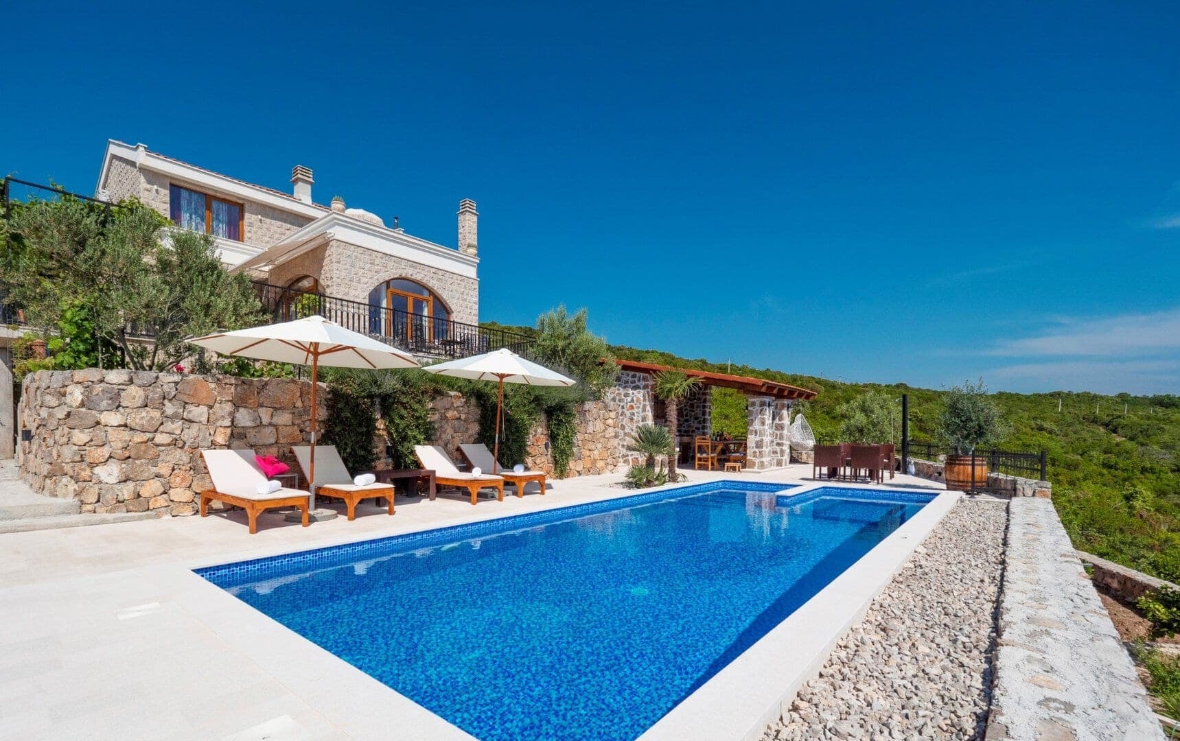 Two-Bedroom Villa with Pool in Zagora, Kotor Municipality