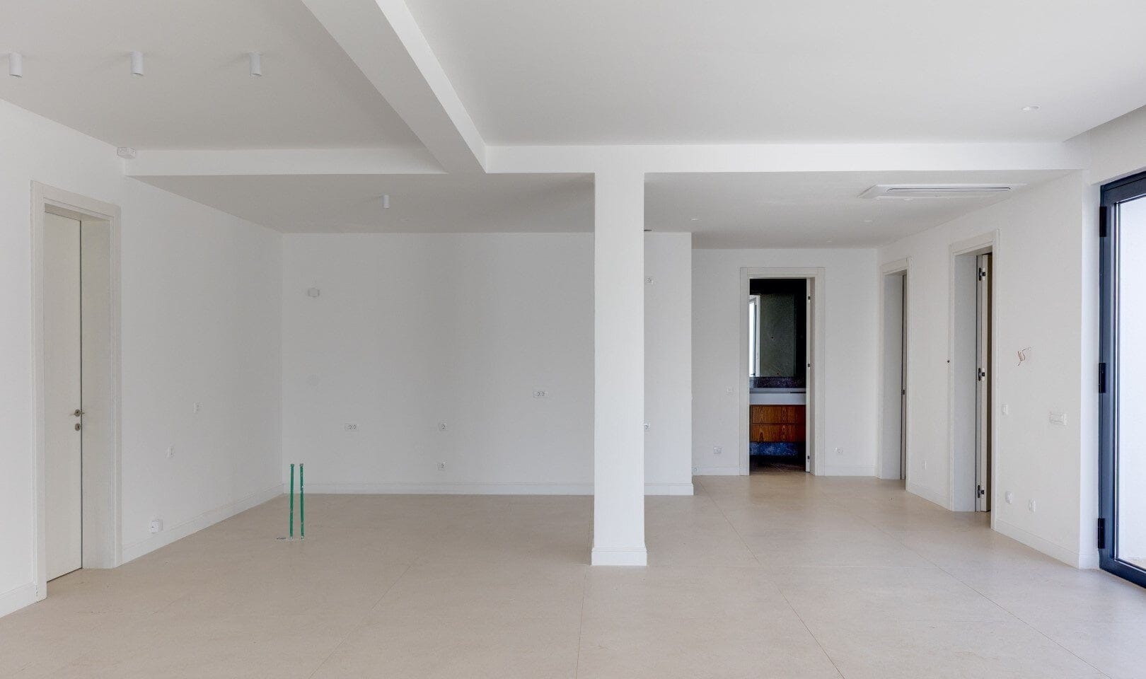 Five-Bedroom Villa with Pool in Krašići, Tivat