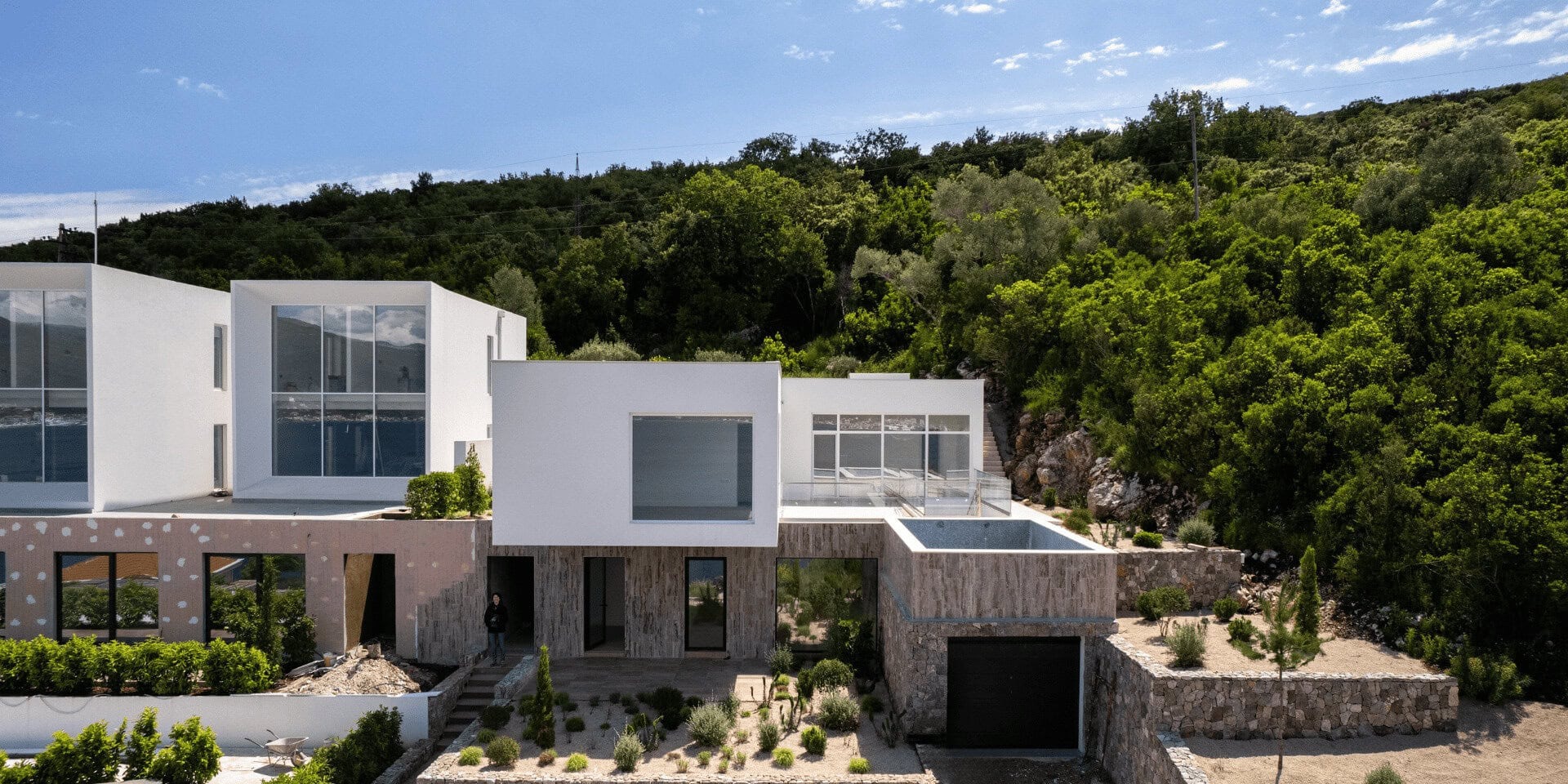 Five-Bedroom Villa with Pool in Krašići, Tivat