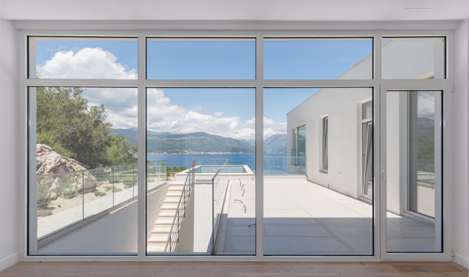 Five-Bedroom Villa with Pool in Krašići, Tivat