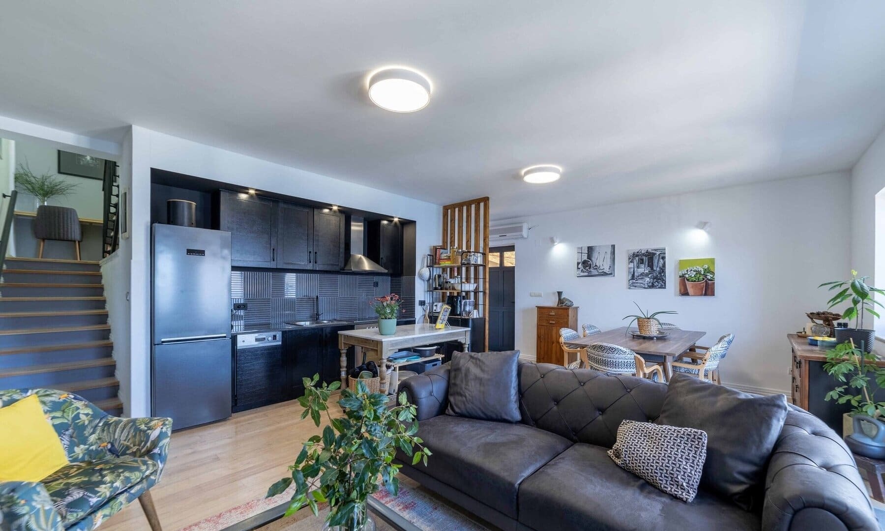 Three-Bedroom Waterfront Duplex in Krašići, Tivat