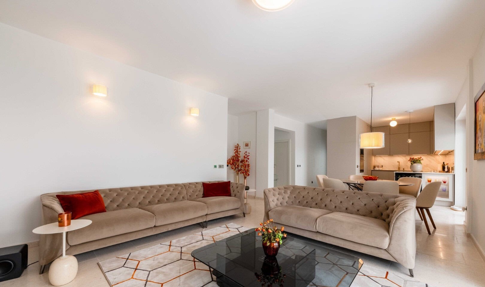 Four-Bedroom Villa with Pool in Rijeka Reževići, Budva Riviera