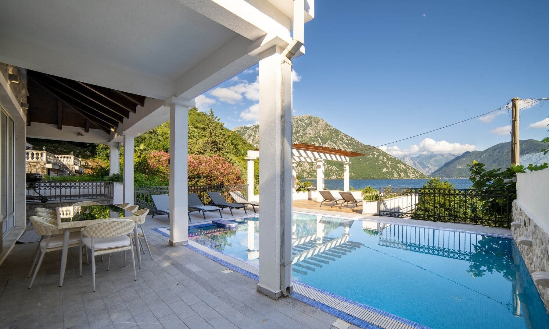 Four-Bedroom Waterfront Villa in Strp, Kotor Bay
