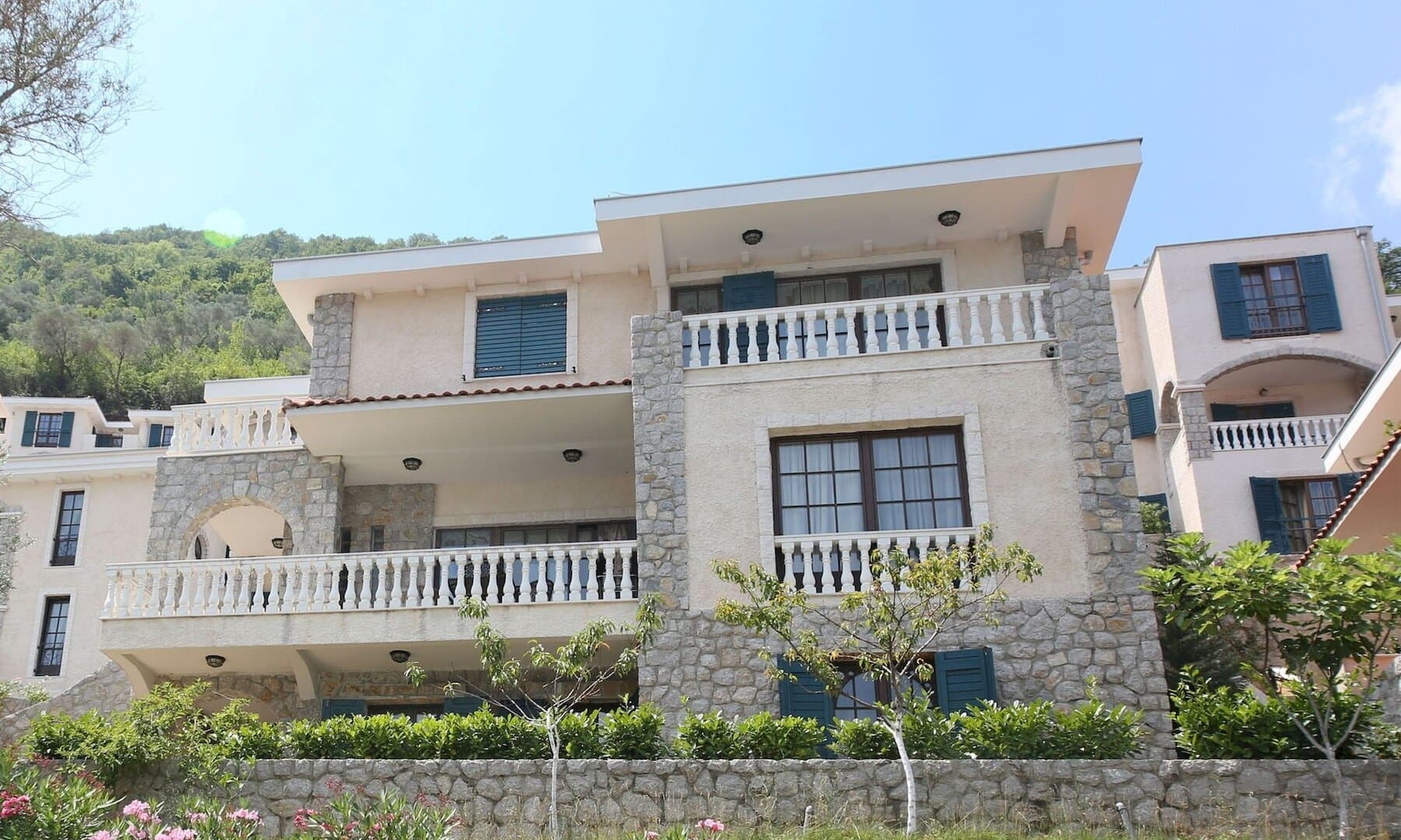 Four-Bedroom Waterfront Villa in Kostanjica, Kotor Bay