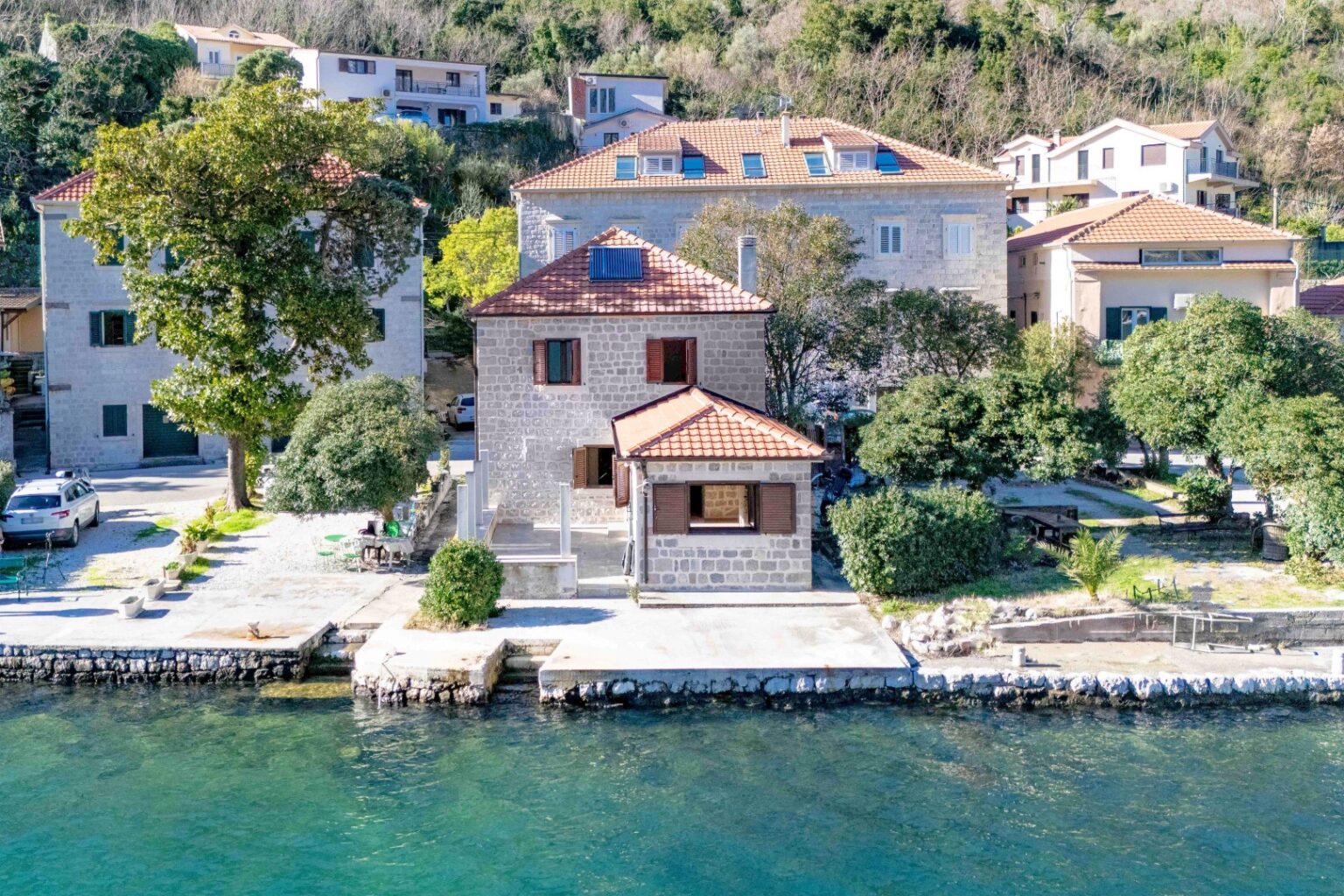 Bay of Kotor Waterfront Villas: What Serious Buyers Know