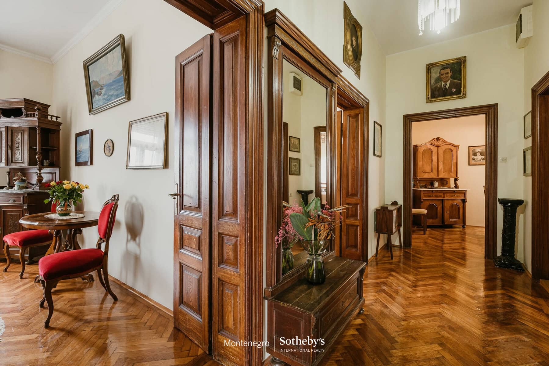 Four-Bedroom Heritage Villa in Savina, Herceg Novi