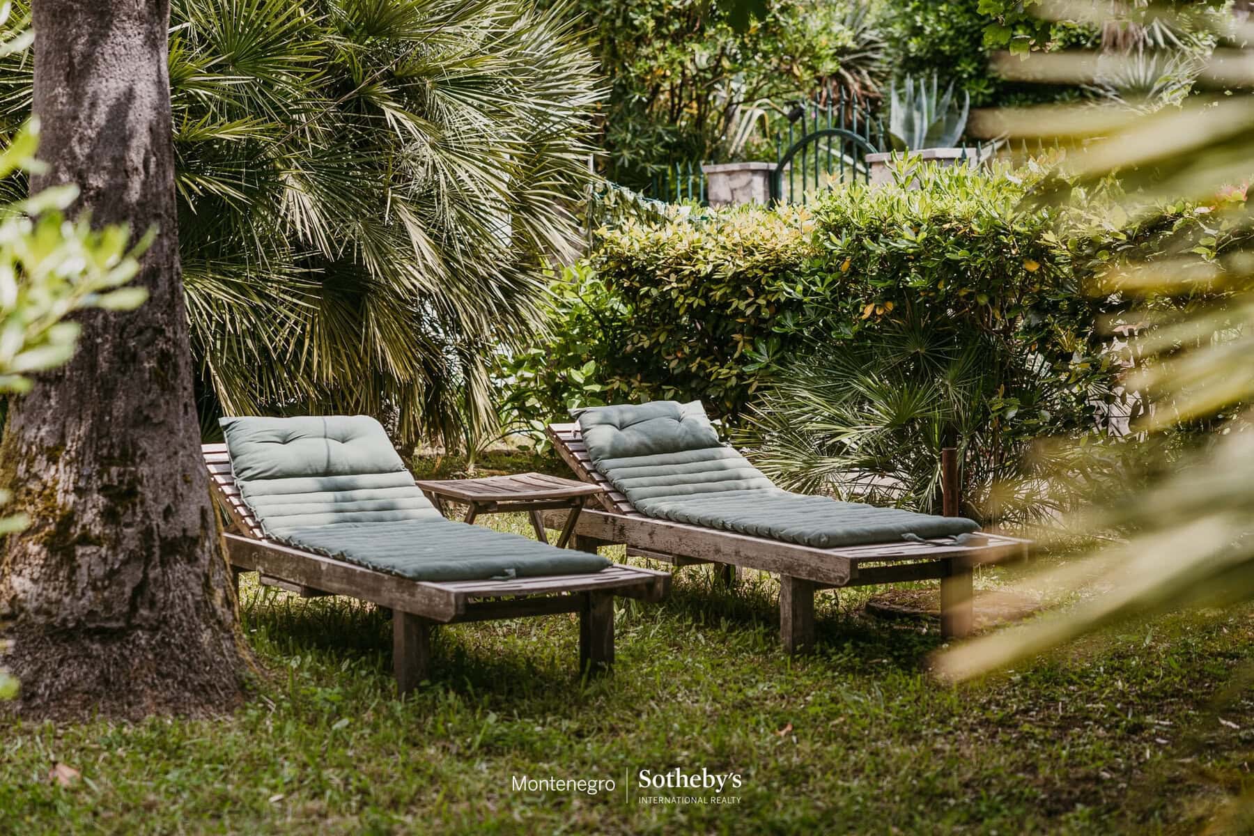 Four-Bedroom Heritage Villa in Savina, Herceg Novi