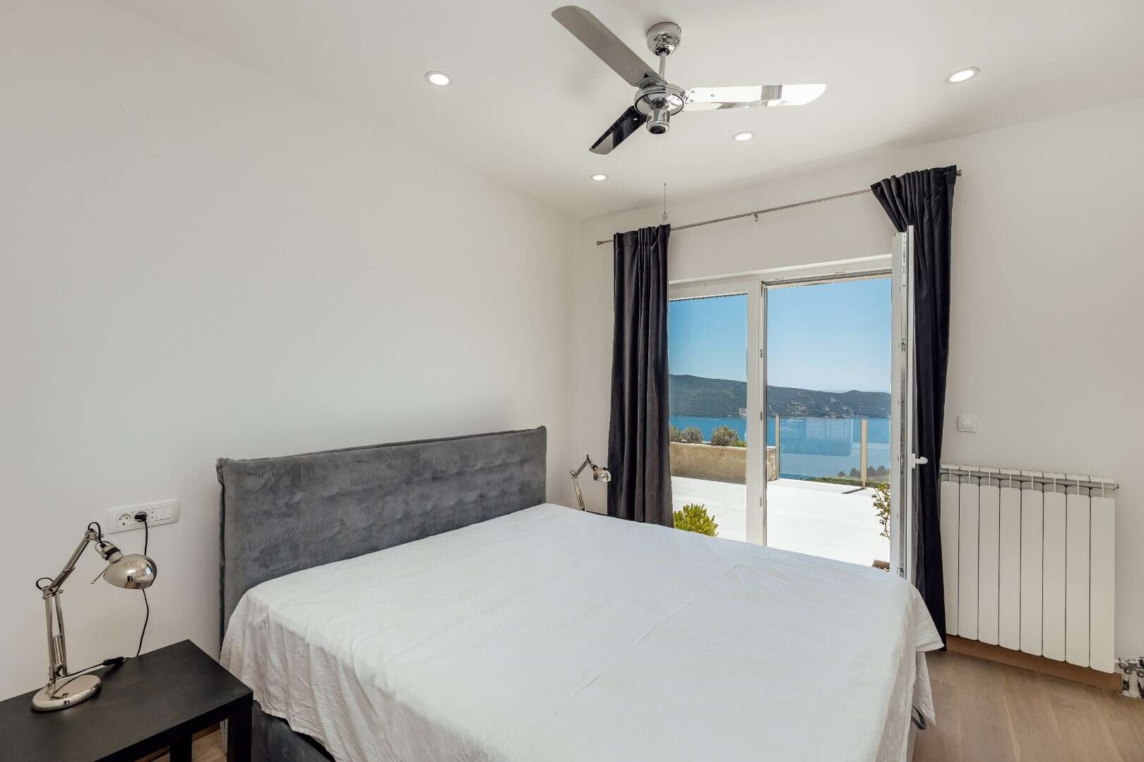 Three-Bedroom Villa with Study in Podi, Herceg Novi