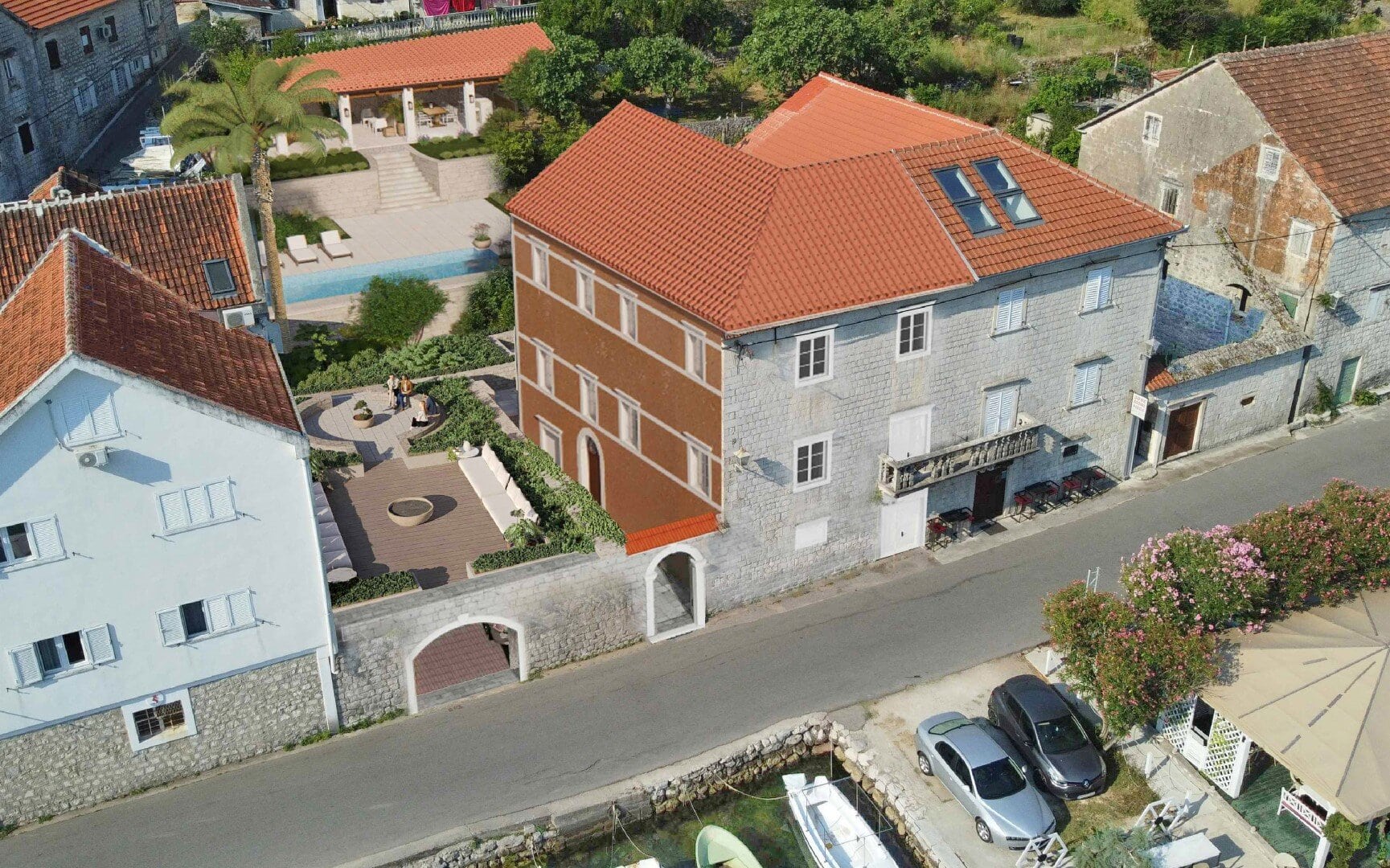 Palazzo Perzagno, Historic Waterfront Palazzo in Prčanj