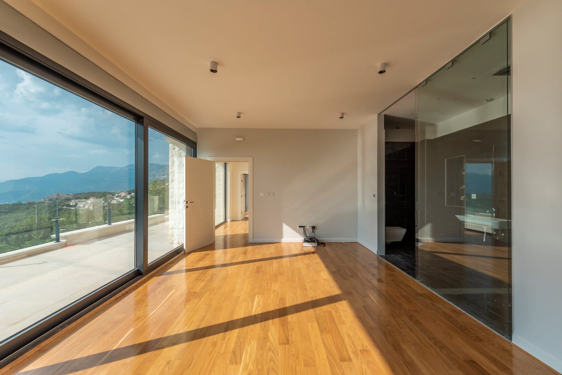 Three-Bedroom Villa in Tudorovići, Budva Riviera
