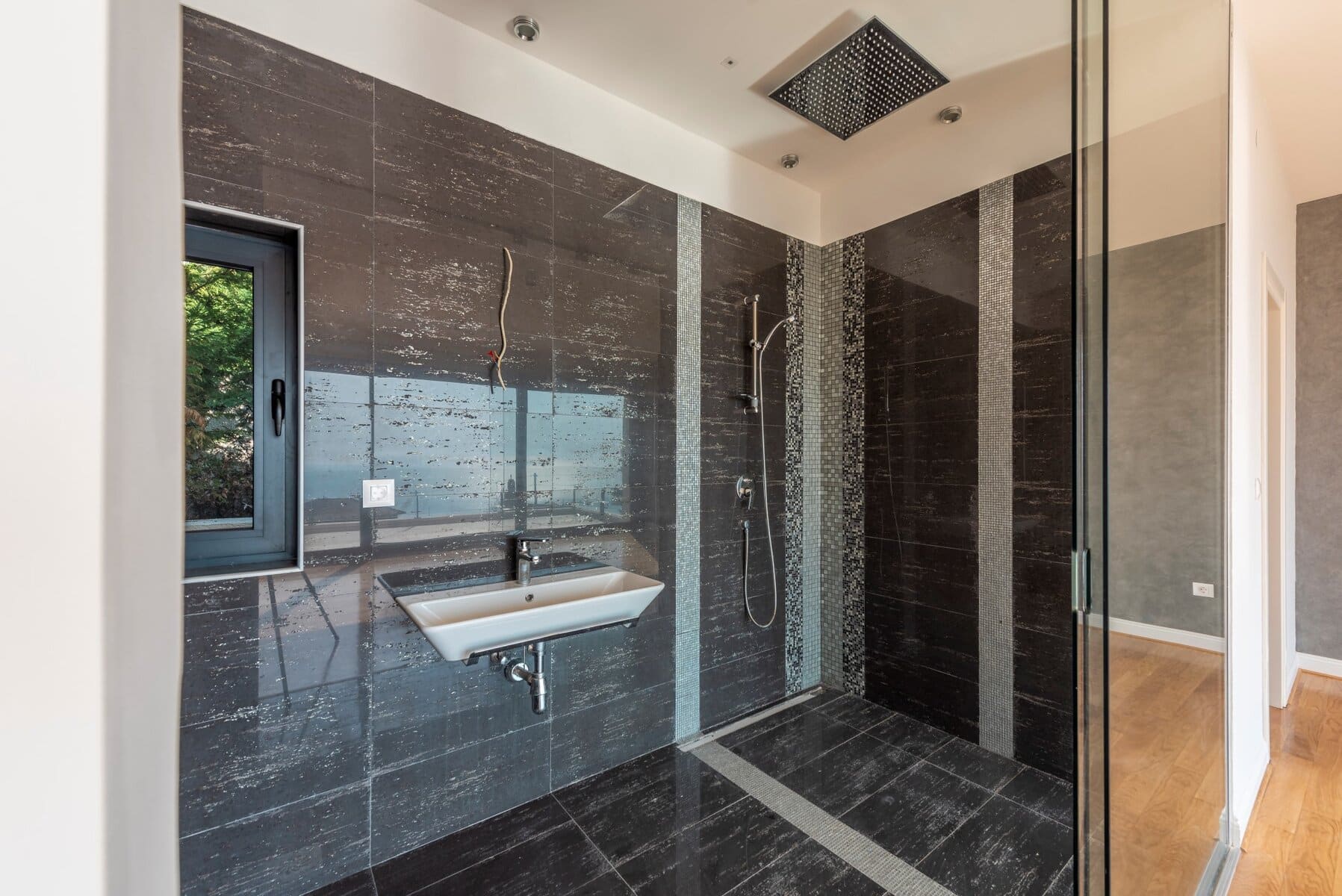 Three-Bedroom Villa in Tudorovići, Budva Riviera
