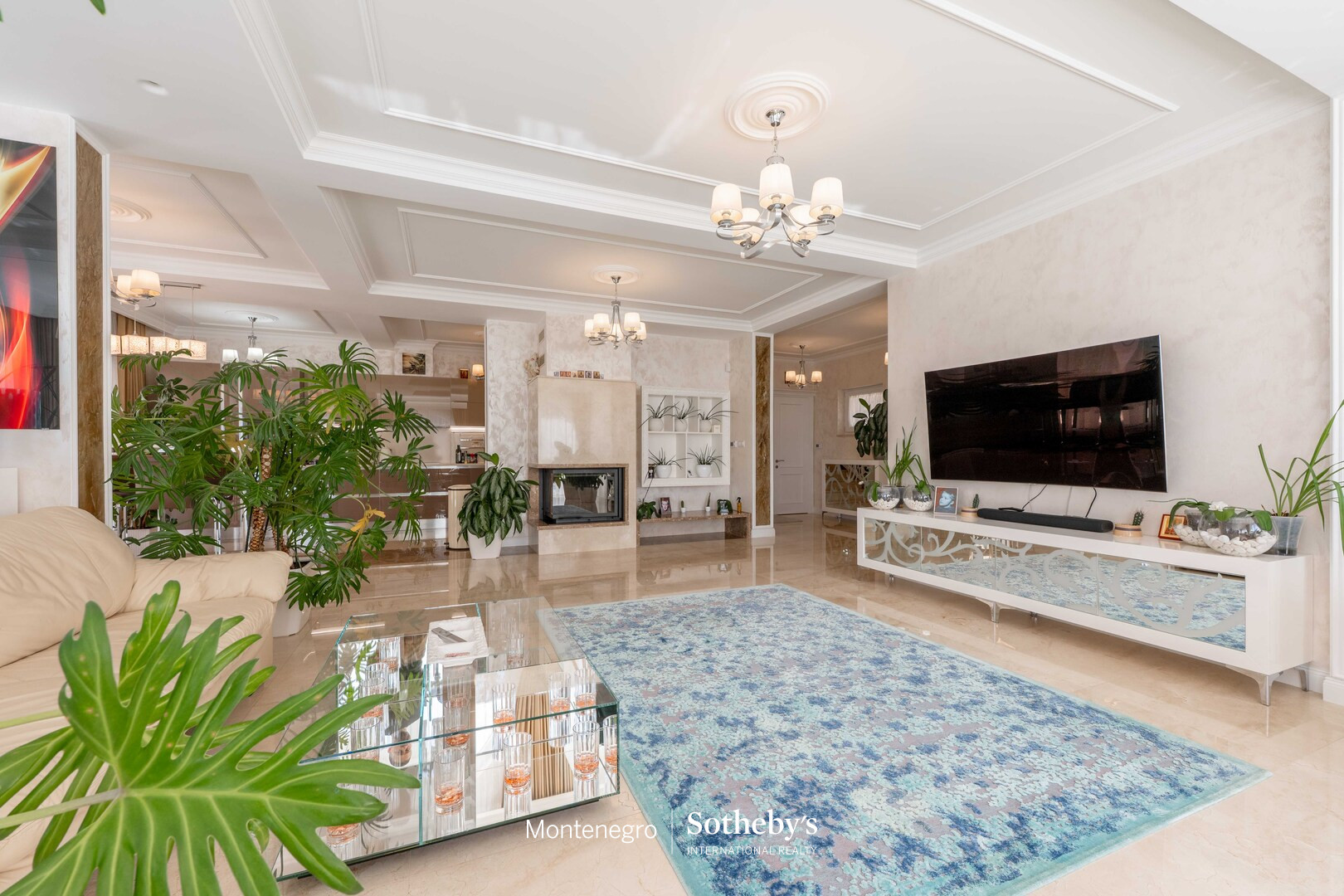 Five-Bedroom Villa in Blizikuće, Budva Riviera