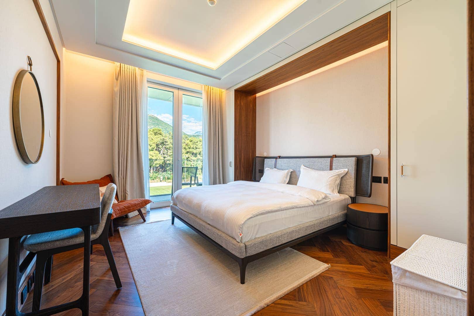 Four-Bedroom Residence in Elena, Porto Montenegro