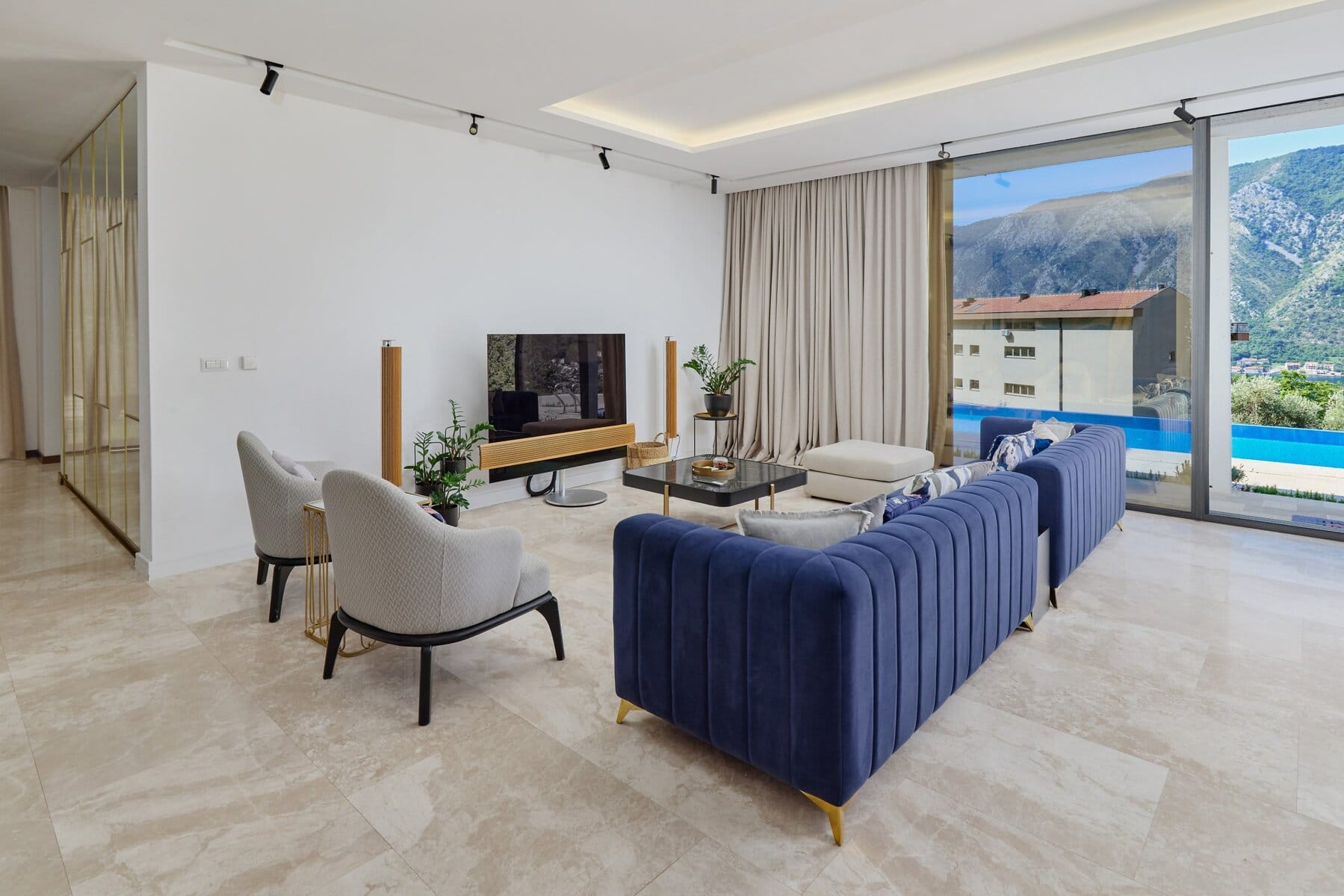 Five-Bedroom Villa in Dobrota, Kotor Bay