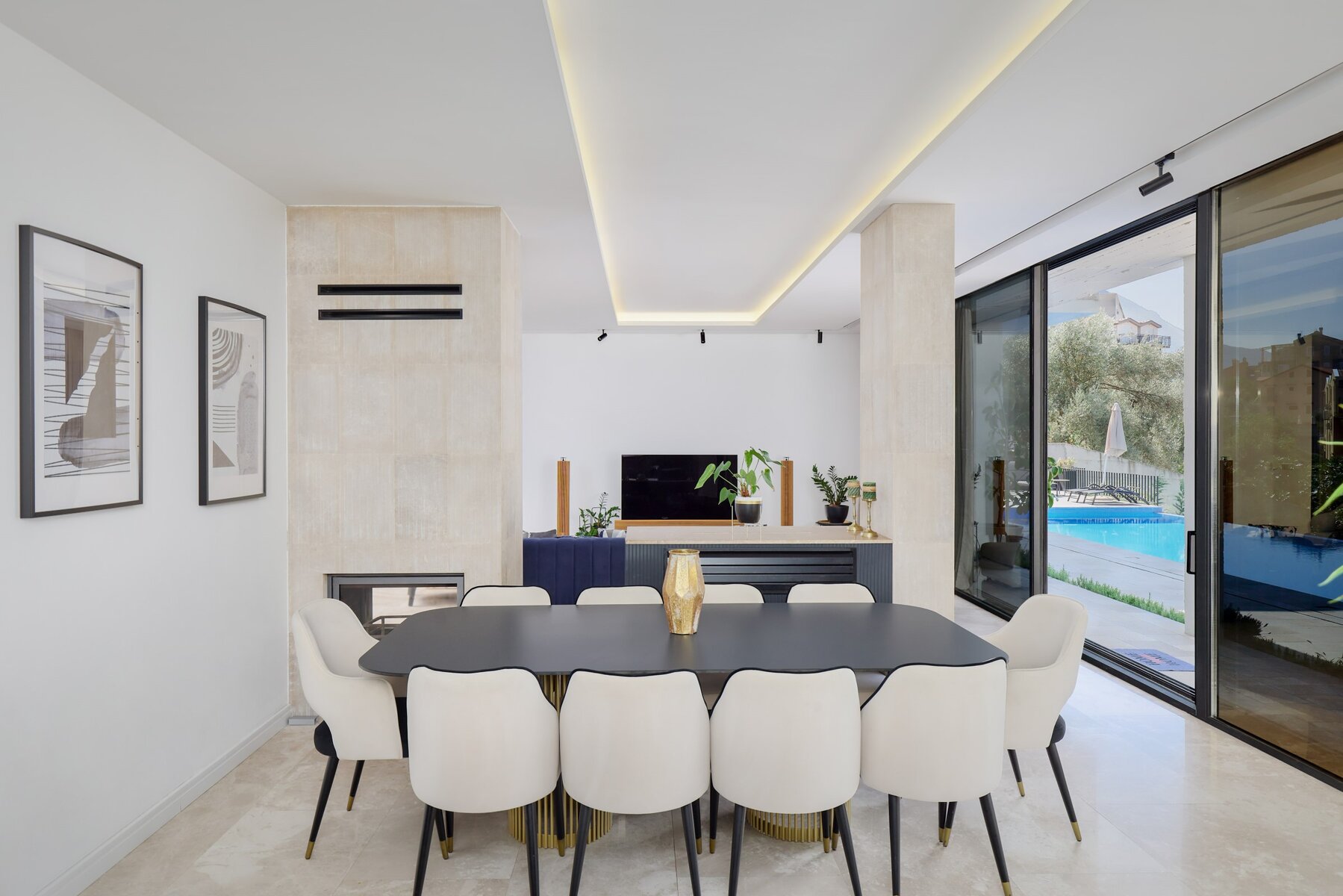Five-Bedroom Villa in Dobrota, Kotor Bay