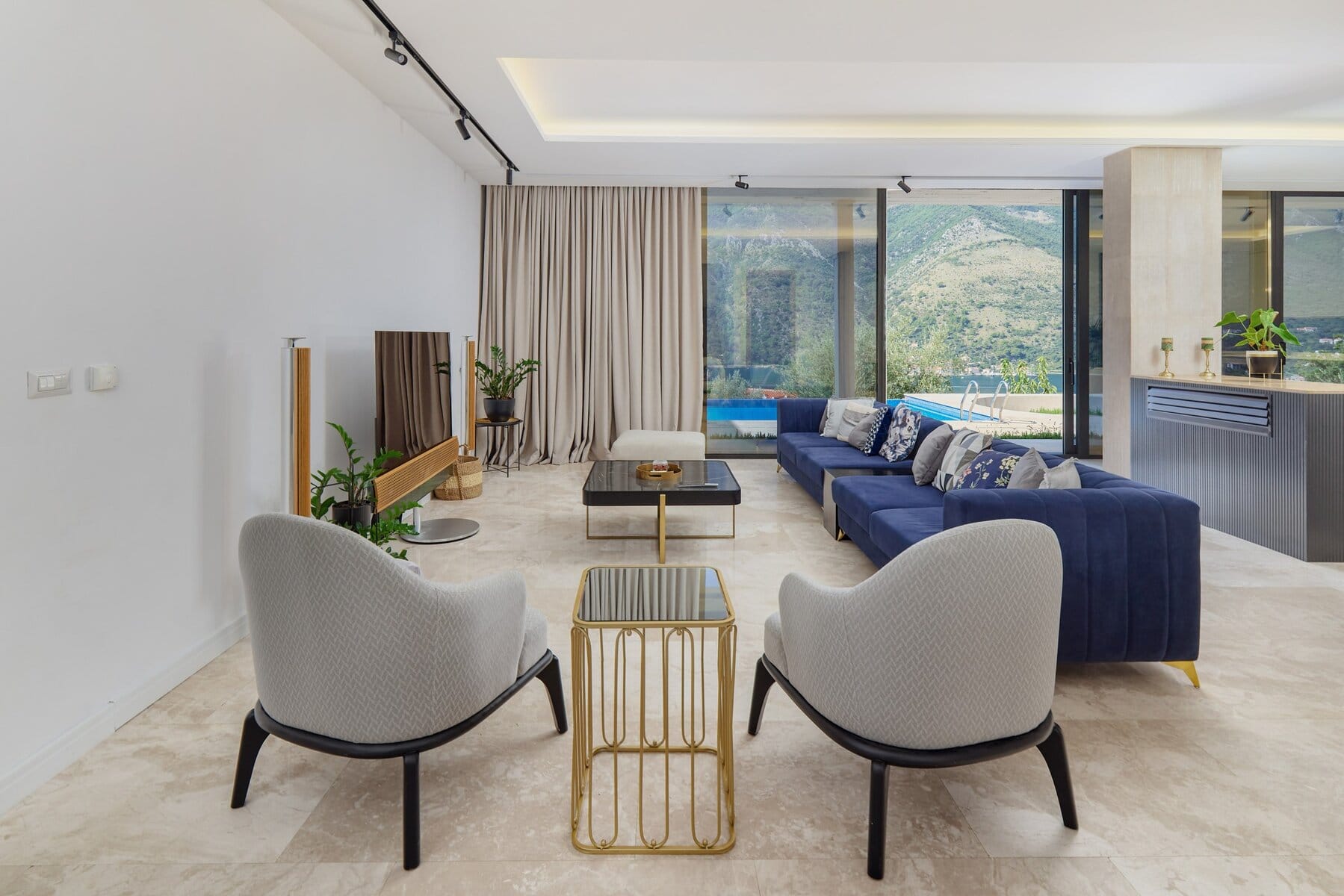 Five-Bedroom Villa in Dobrota, Kotor Bay