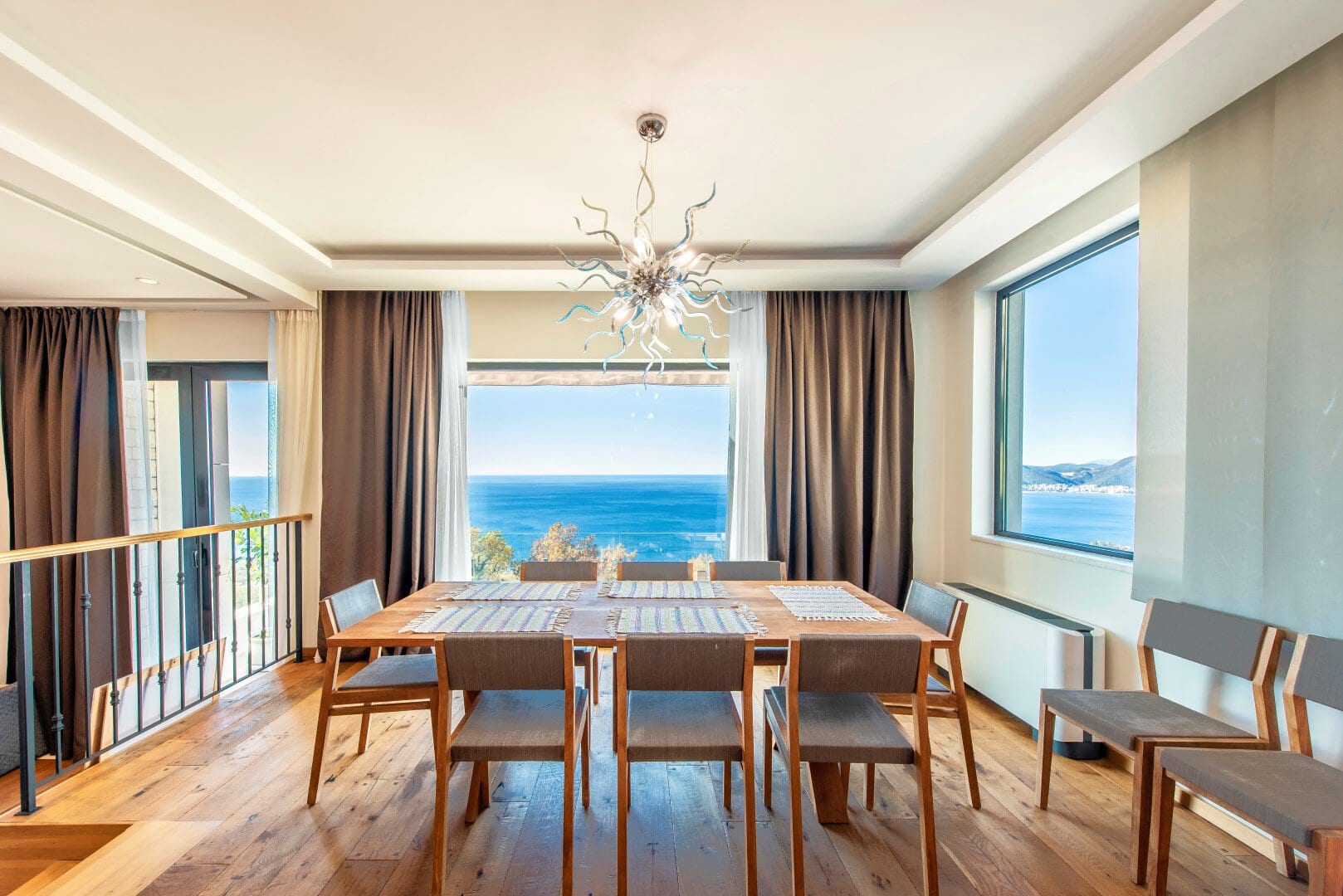 Six-Bedroom Villa in Blizikuće, Budva Riviera